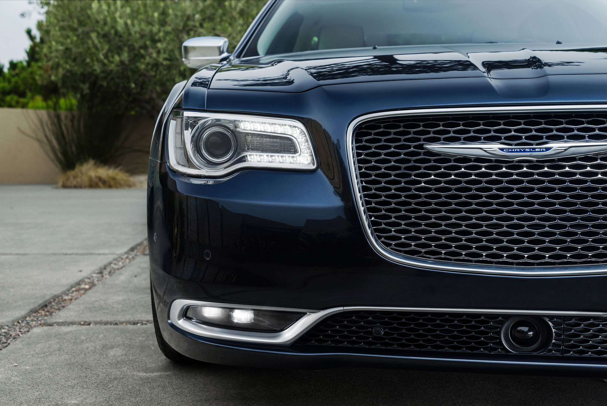 Chrysler 300, Digital wallpapers, High-quality images, Luxury car, 2040x1360 HD Desktop