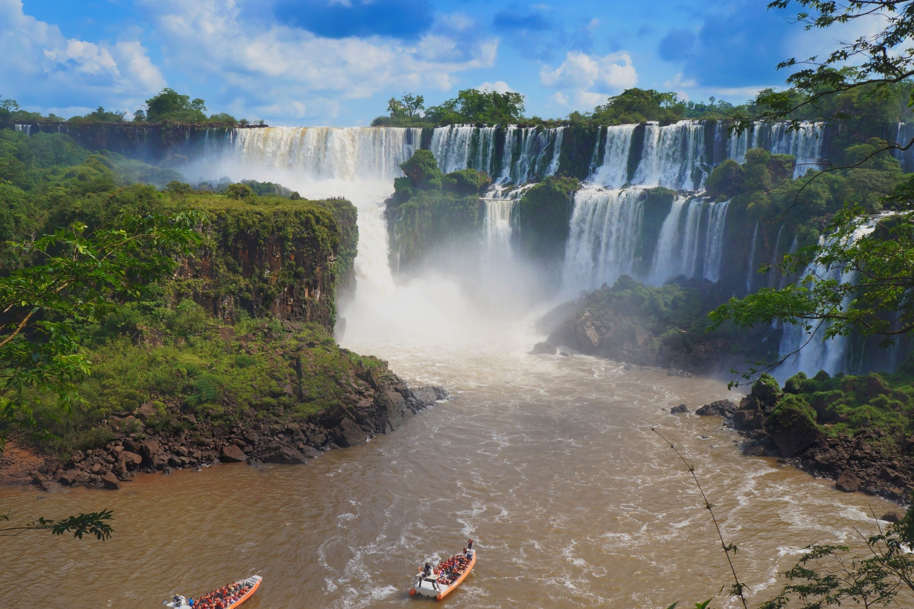Iguazu Falls, Picturesque scenery, Wonder of nature, Stunning backgrounds, 3000x2000 HD Desktop