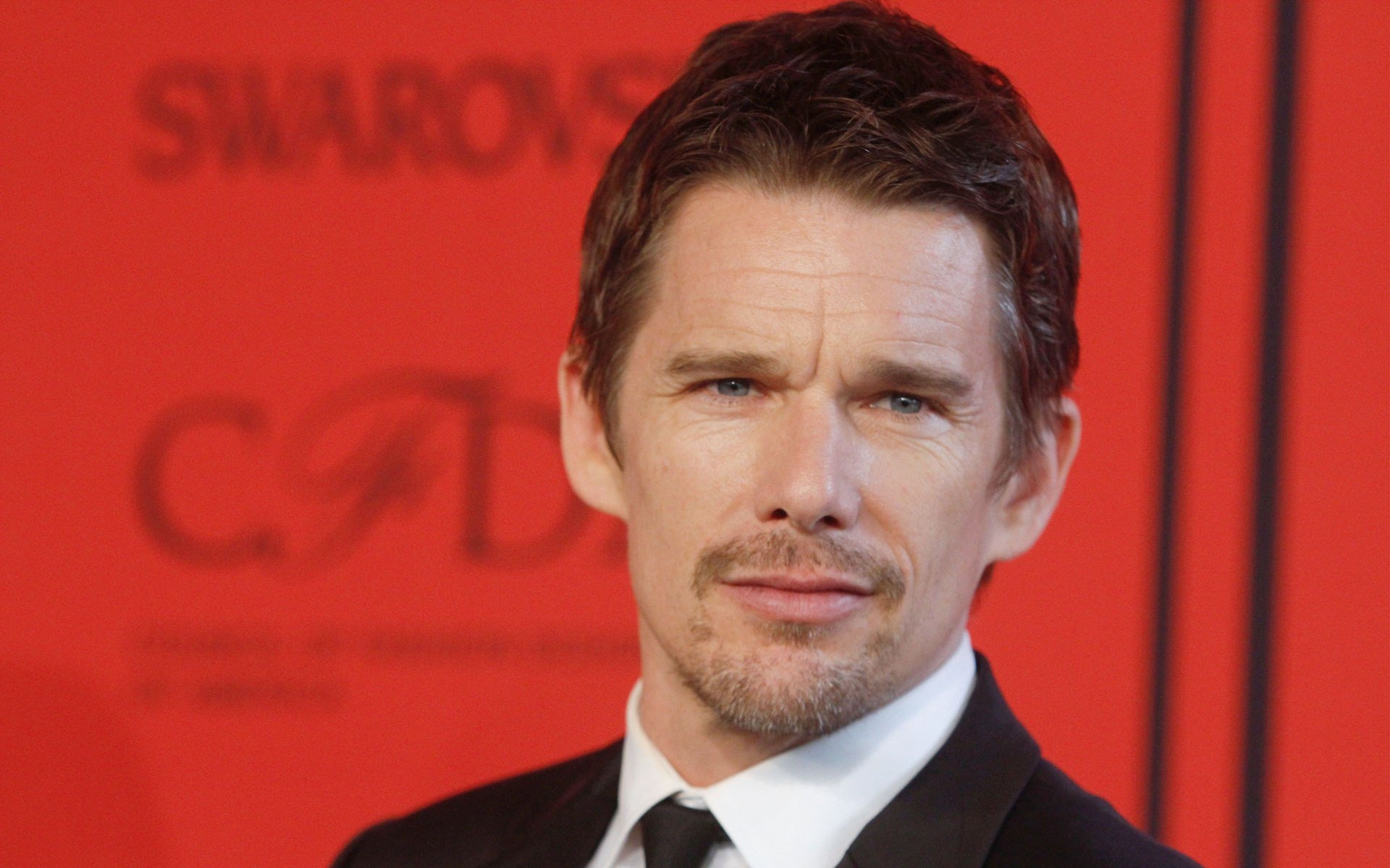 Ethan Hawke: The role as Jess Newton in The Newton Boys, based on the true story of the Newton Gang. 1920x1200 HD Background.