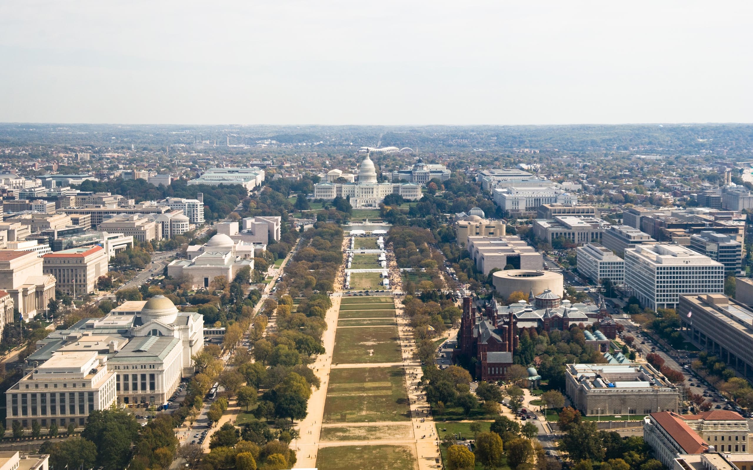 Washington, D.C.: Home to many national monuments and museums, primarily located on or around the National Mall, including the Jefferson Memorial, the Lincoln Memorial, and the Washington Monument. 2560x1600 HD Wallpaper.
