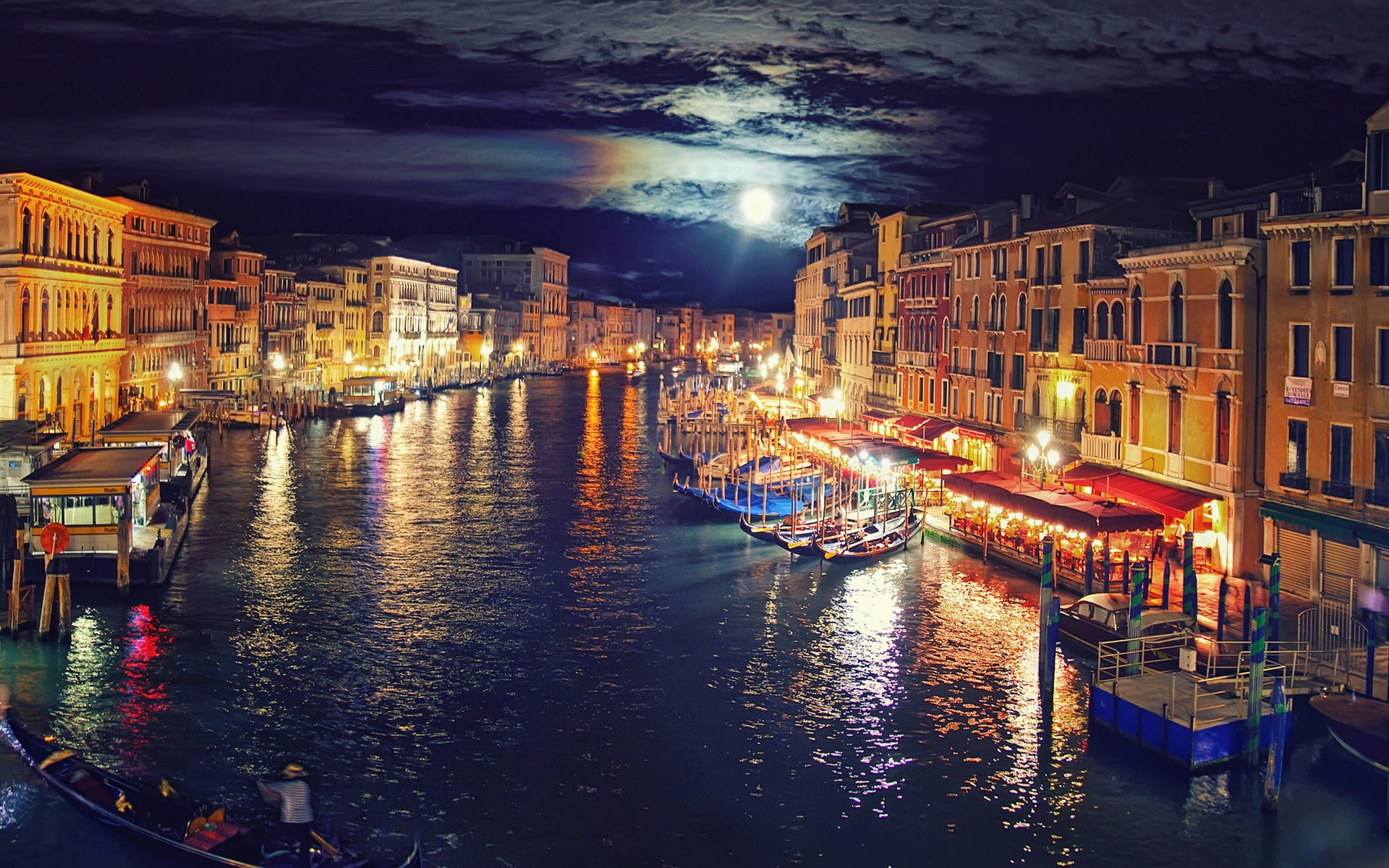 Gondola: Grand Canal, Venice, A boat with a raised point at both ends. 1920x1200 HD Background.