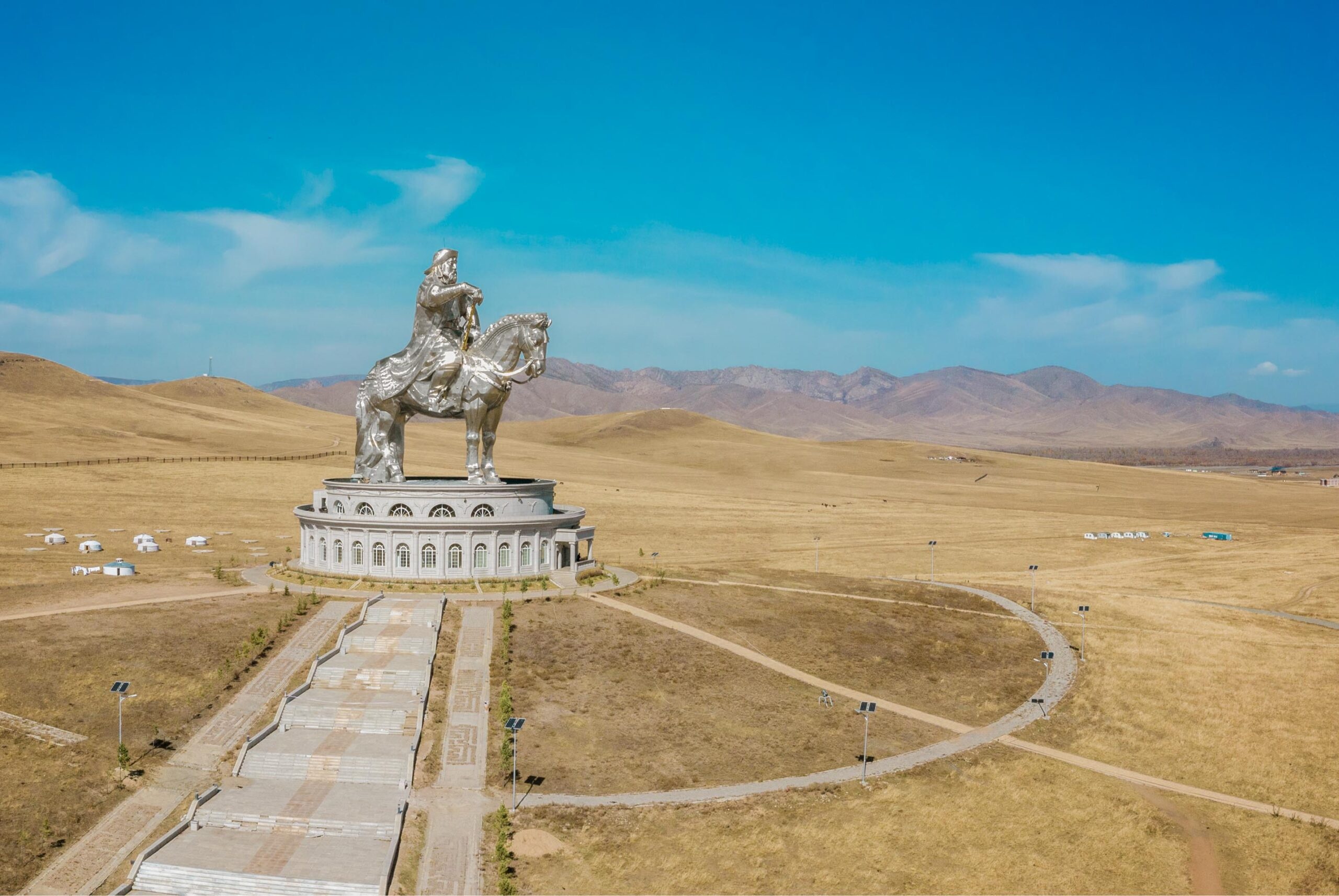 Ulaanbaatar, Capital city of Mongolia, Vibrant urban life, Mongolian culture, 2560x1720 HD Desktop