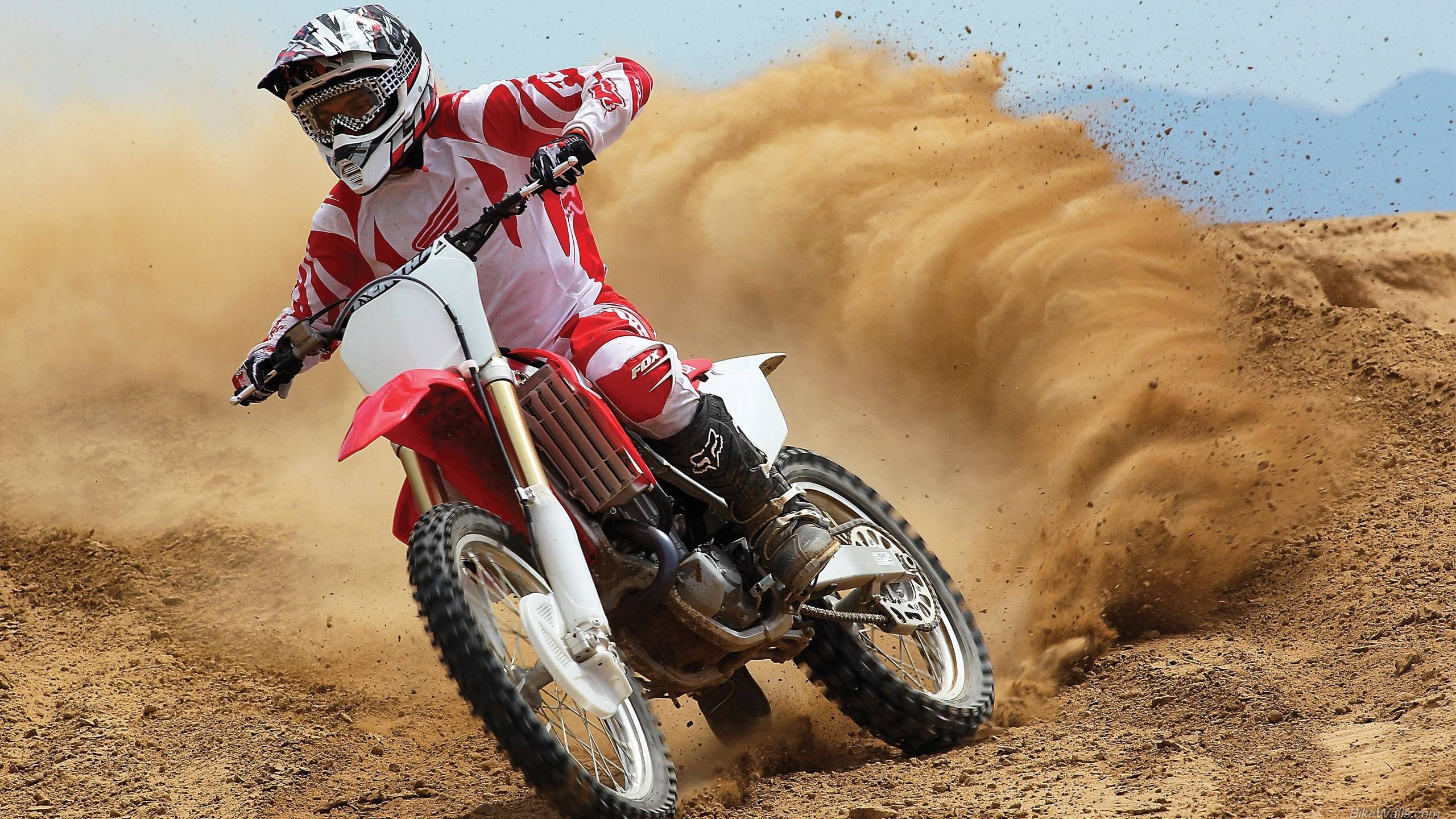Motorcycle Racing: Honda CR, Freestyle Motocross, Dirt Track Racing Requires Specialized Tires With Reinforced Tread. 2560x1440 HD Wallpaper.