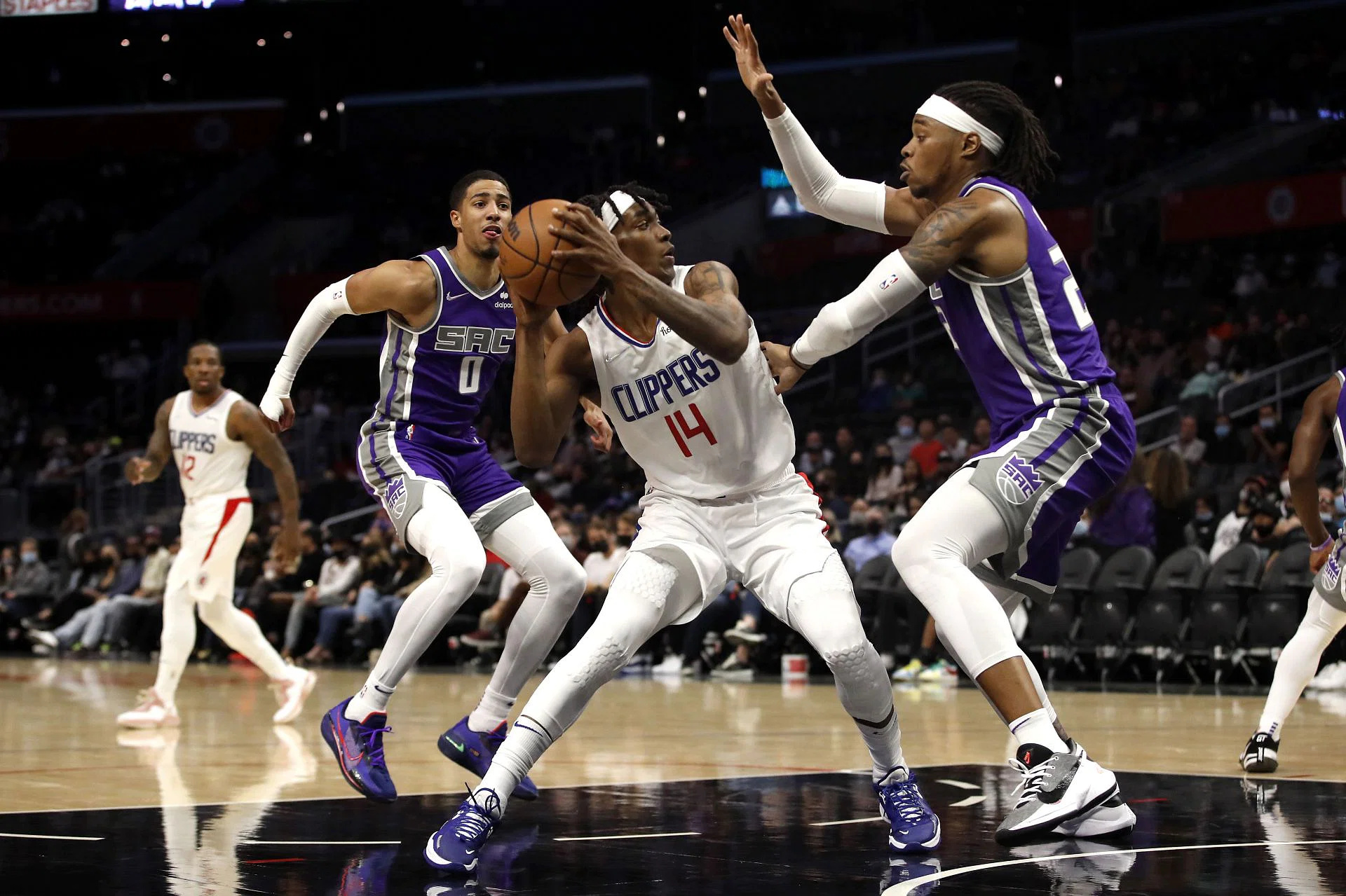 LA Clippers vs Sacramento Kings, Injury report analysis, Predicted lineups, NBA match-up, 1920x1280 HD Desktop