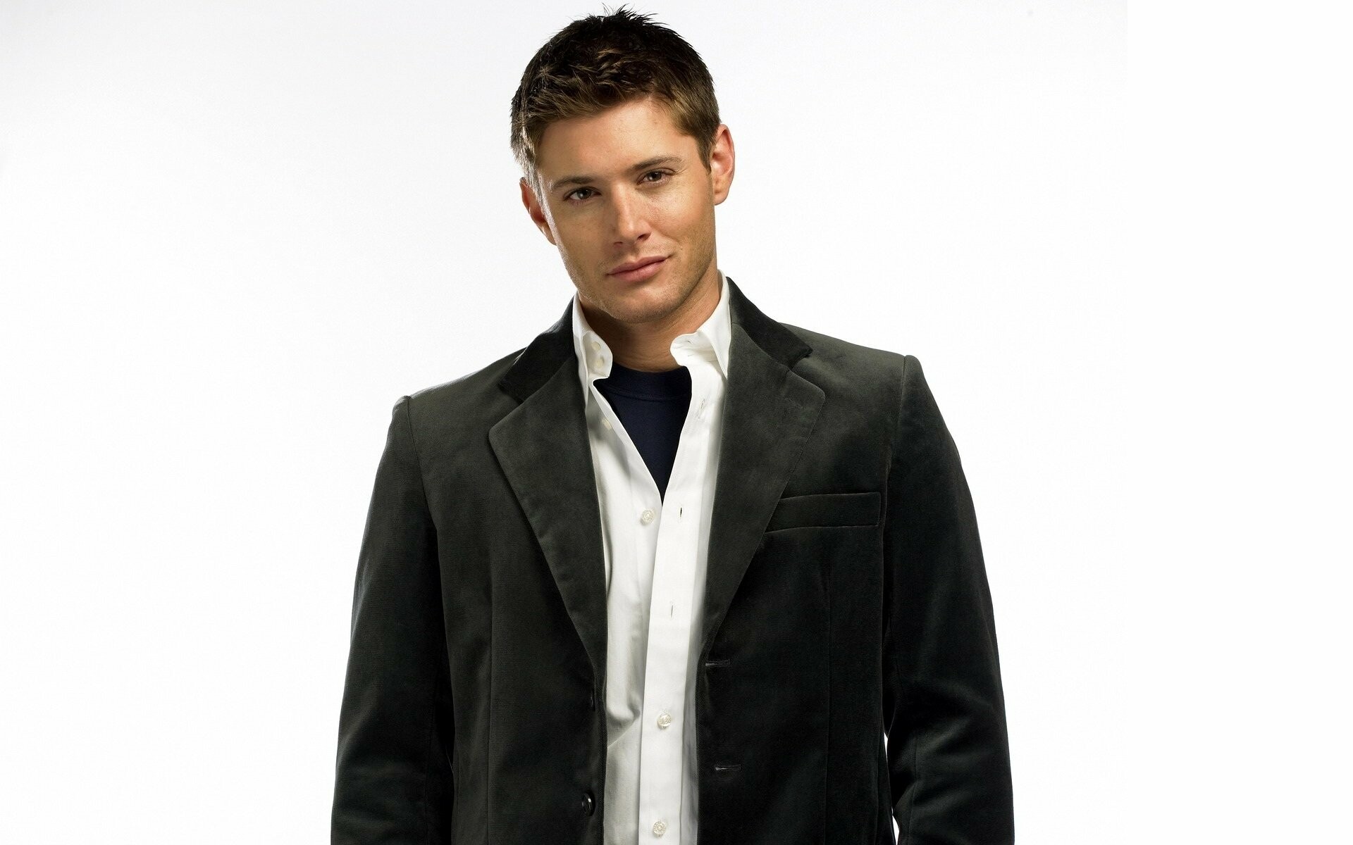 Jensen Ackles: Was cast to play U.S. Marshal Wood Helm in the Western feature Rust. 1920x1200 HD Background.