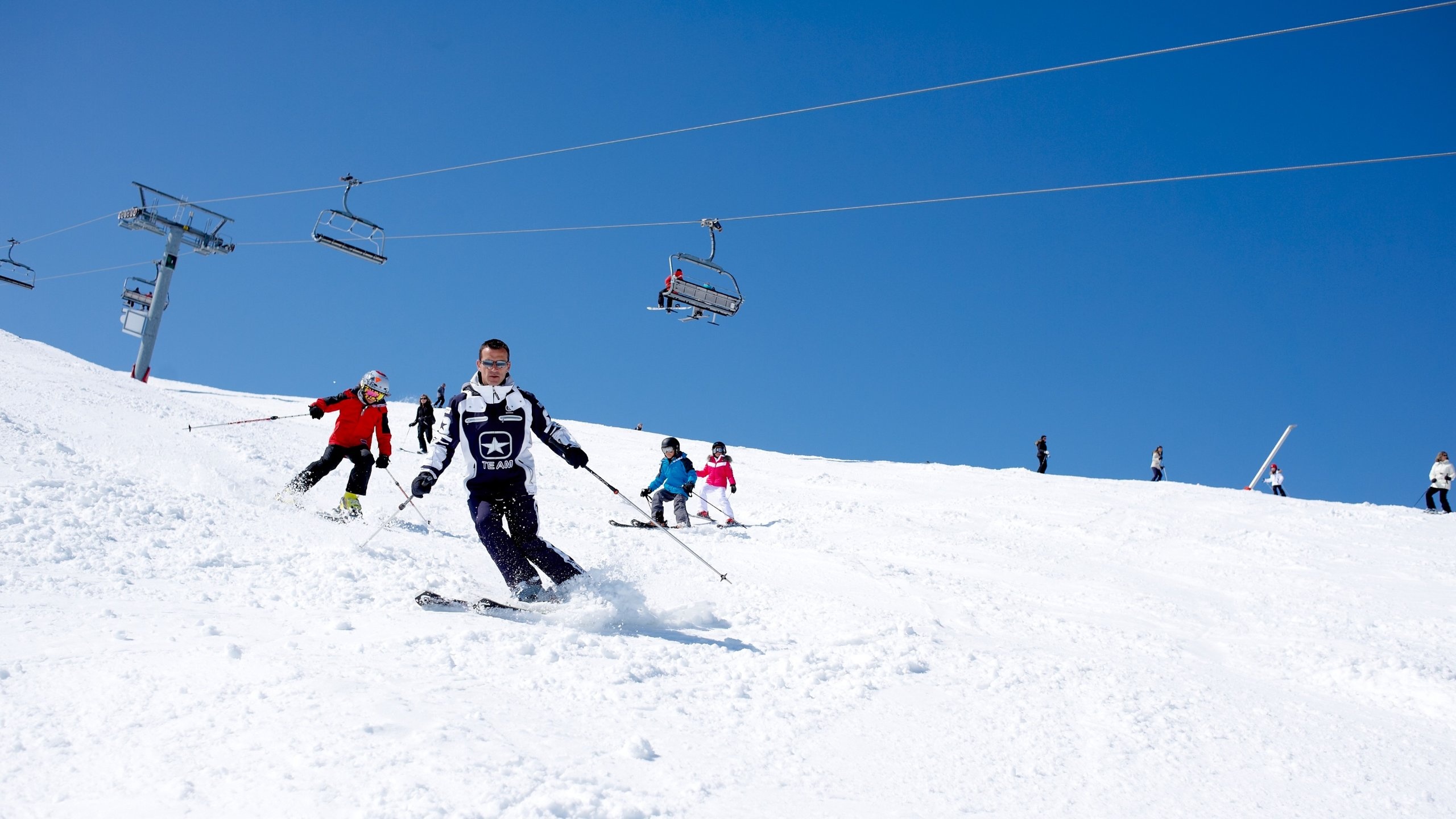 Courchevel, Stunning landscapes, Favorite skiing destination, Travel guide, 2560x1440 HD Desktop