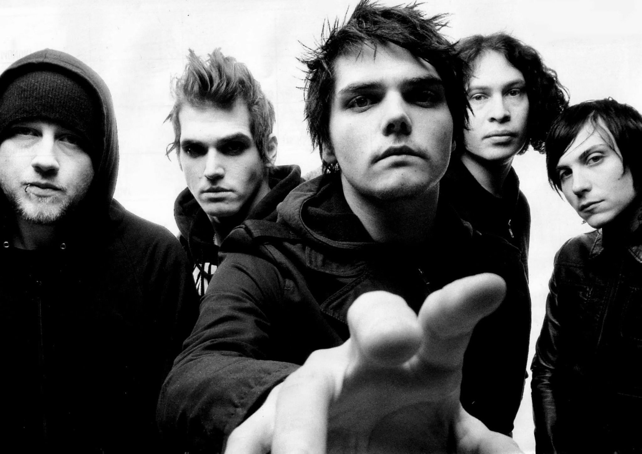 MCR (My Chemical Romance), Top-rated wallpapers, My Chemical Romance backgrounds, Band's iconic imagery, 2050x1450 HD Desktop