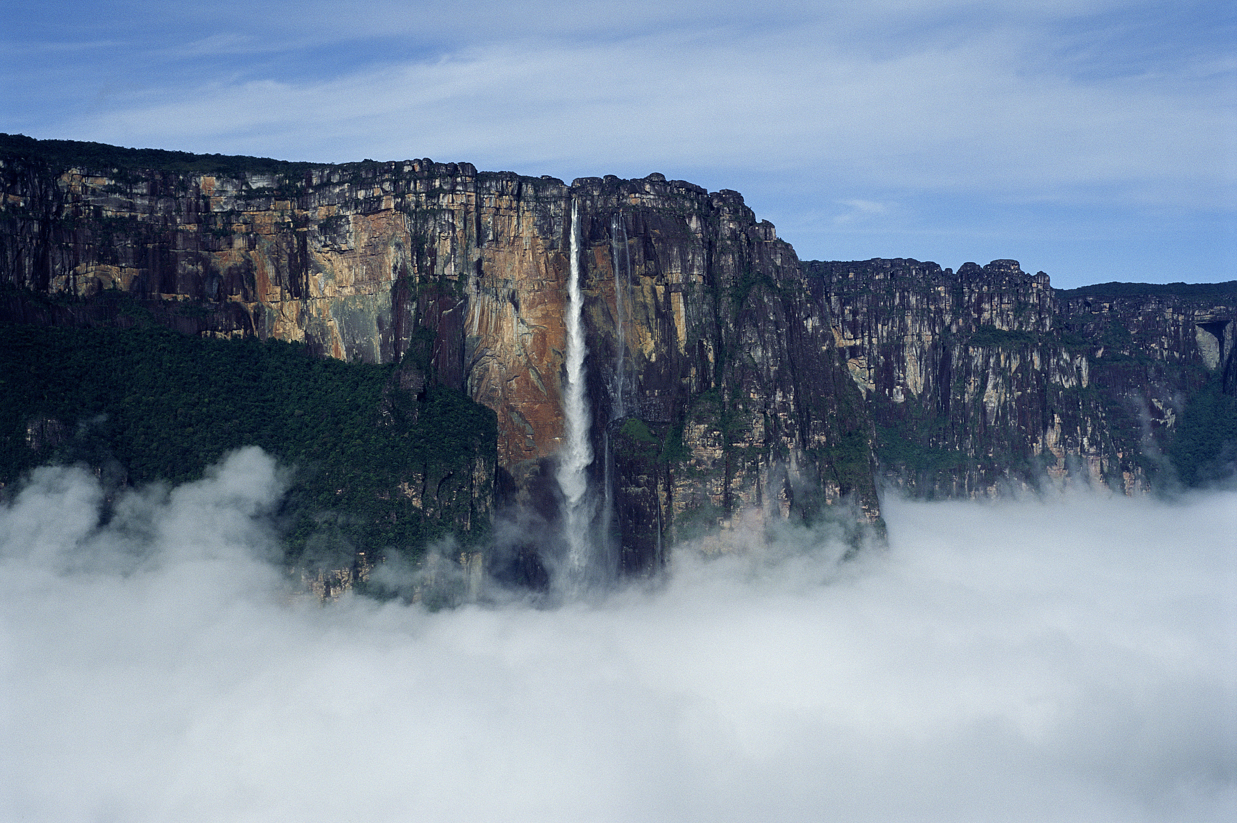 Canaima National Park, Top attractions, Must-visit places, 2500x1670 HD Desktop