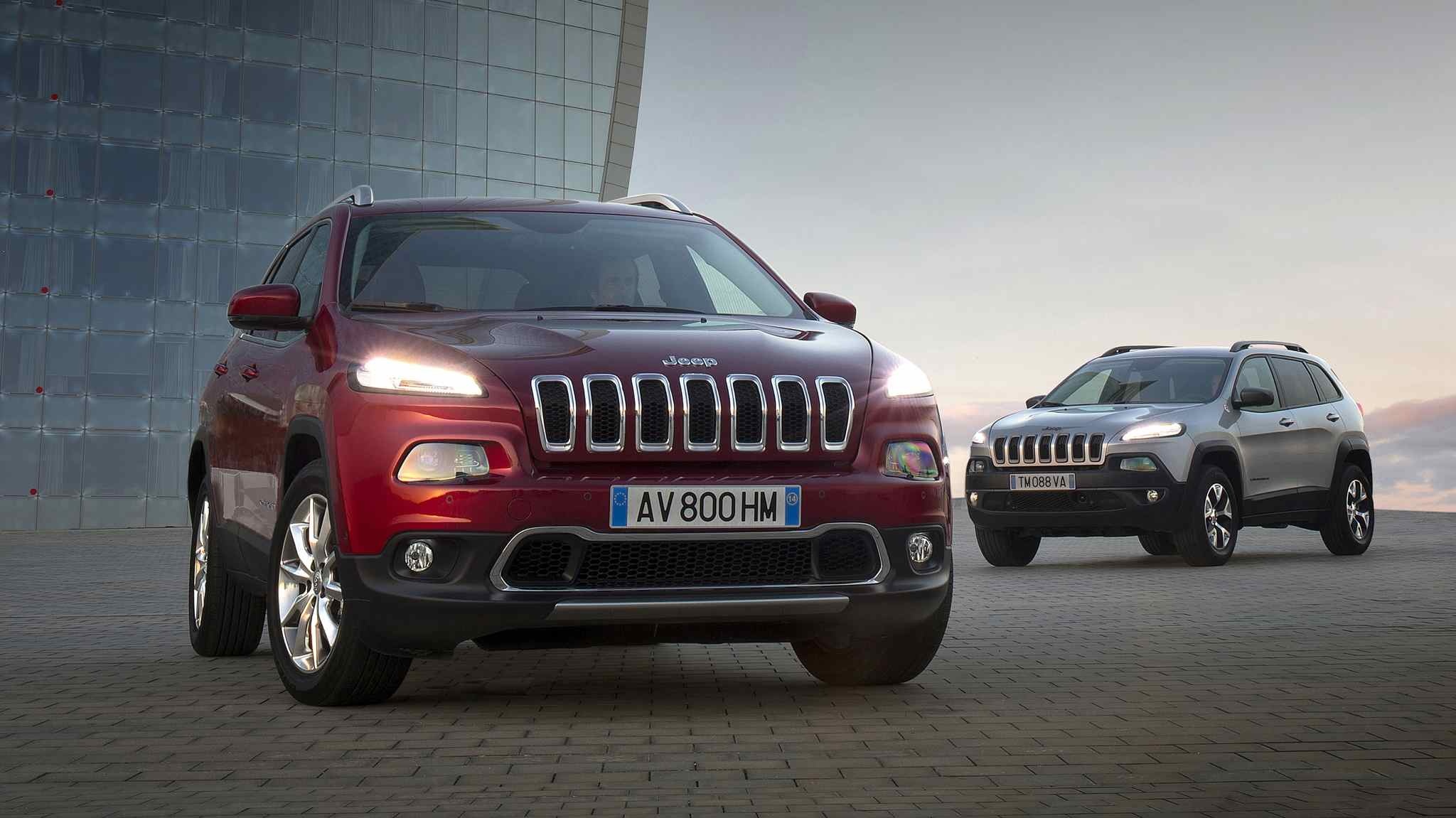 Jeep Cherokee, All-new 2014, Affordable modern classic, Automotive magazine feature, 2050x1160 HD Desktop