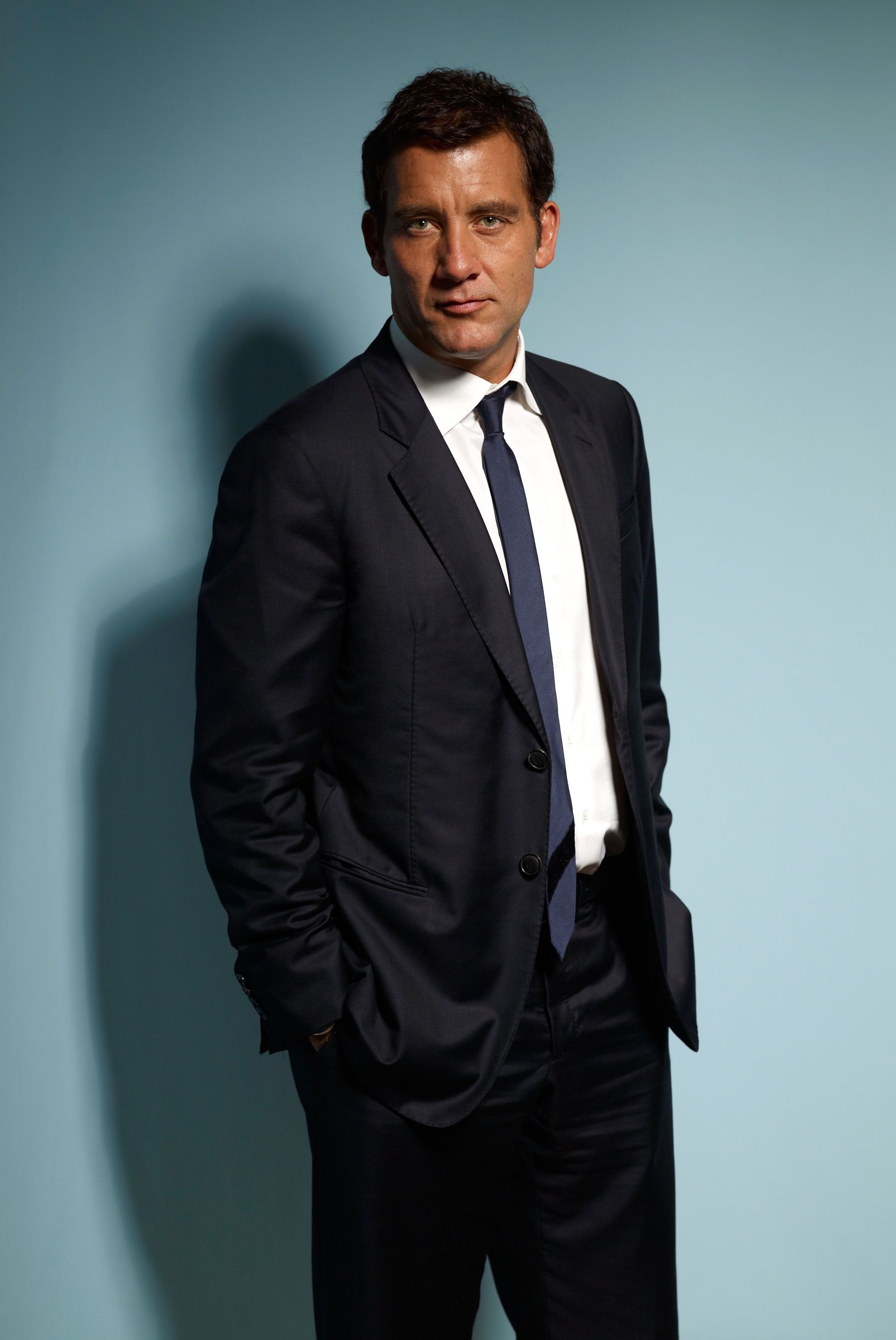 Clive Owen, Lessons Learned, British Actor, The Bank Job, 2010x3000 HD Handy