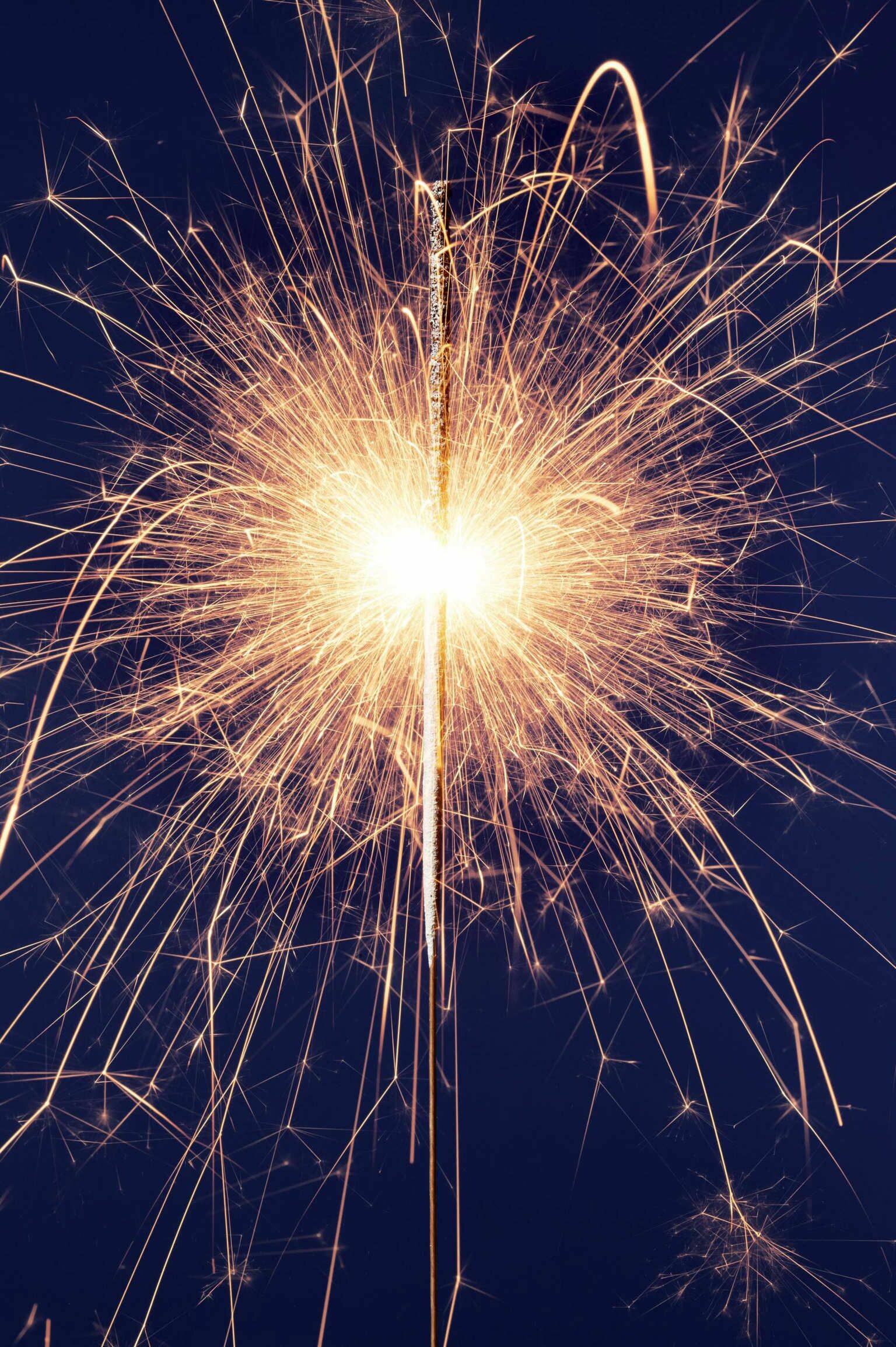 New Year: Midnight celebration, Coming year, Fireworks. 1540x2310 HD Wallpaper.