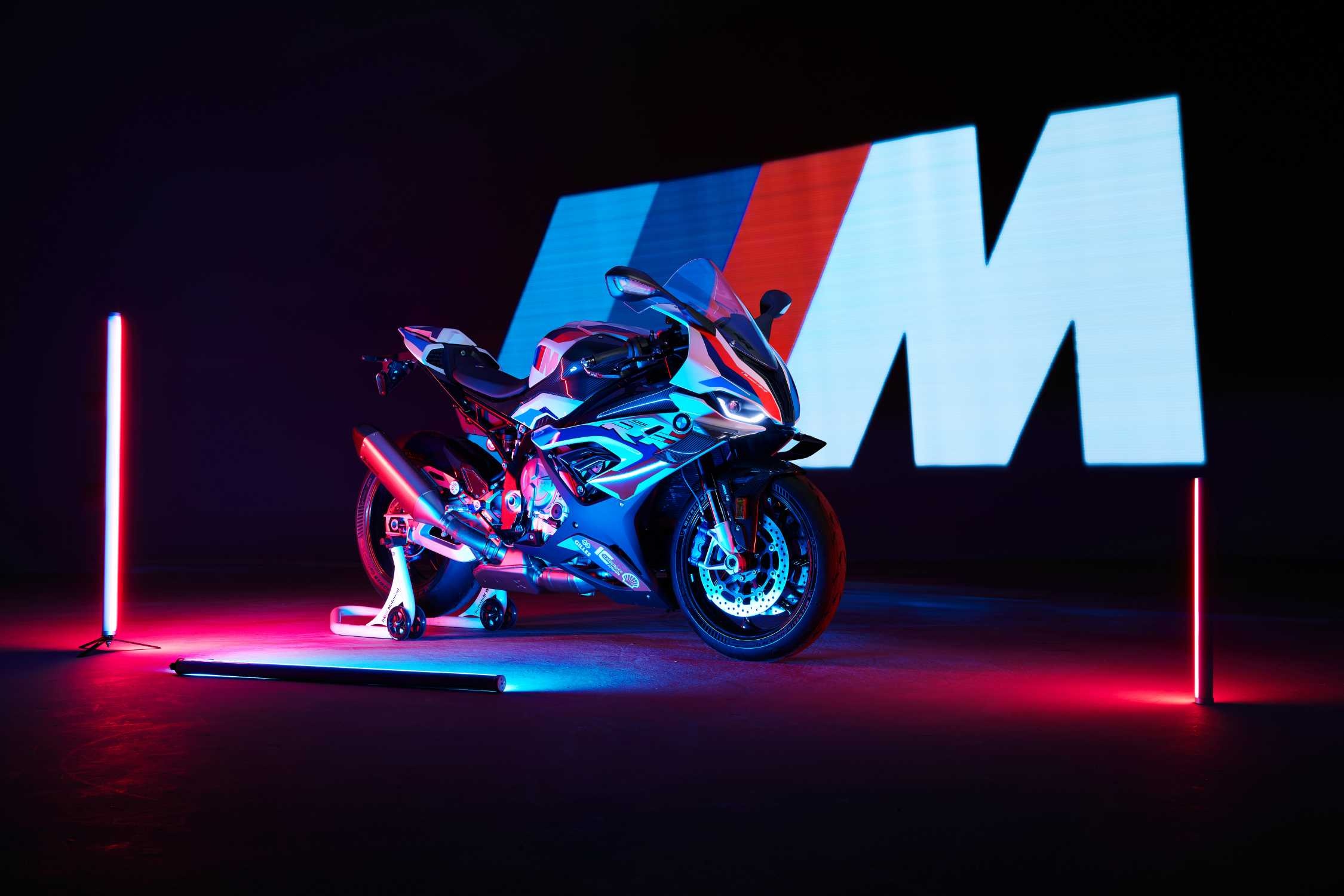 BMW M 1000 RR, The new superbike, Cutting-edge technology, Outstanding performance, 2250x1500 HD Desktop