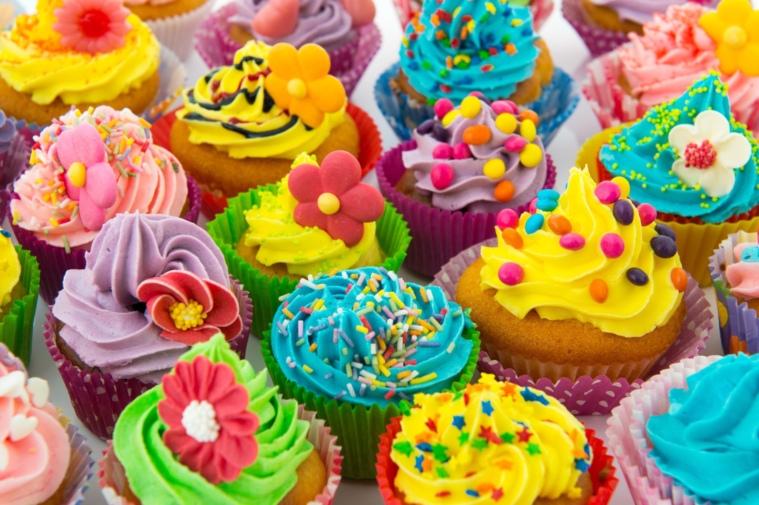 Top cupcakes, 4K background, Free download, High-quality wallpapers, 2560x1710 HD Desktop