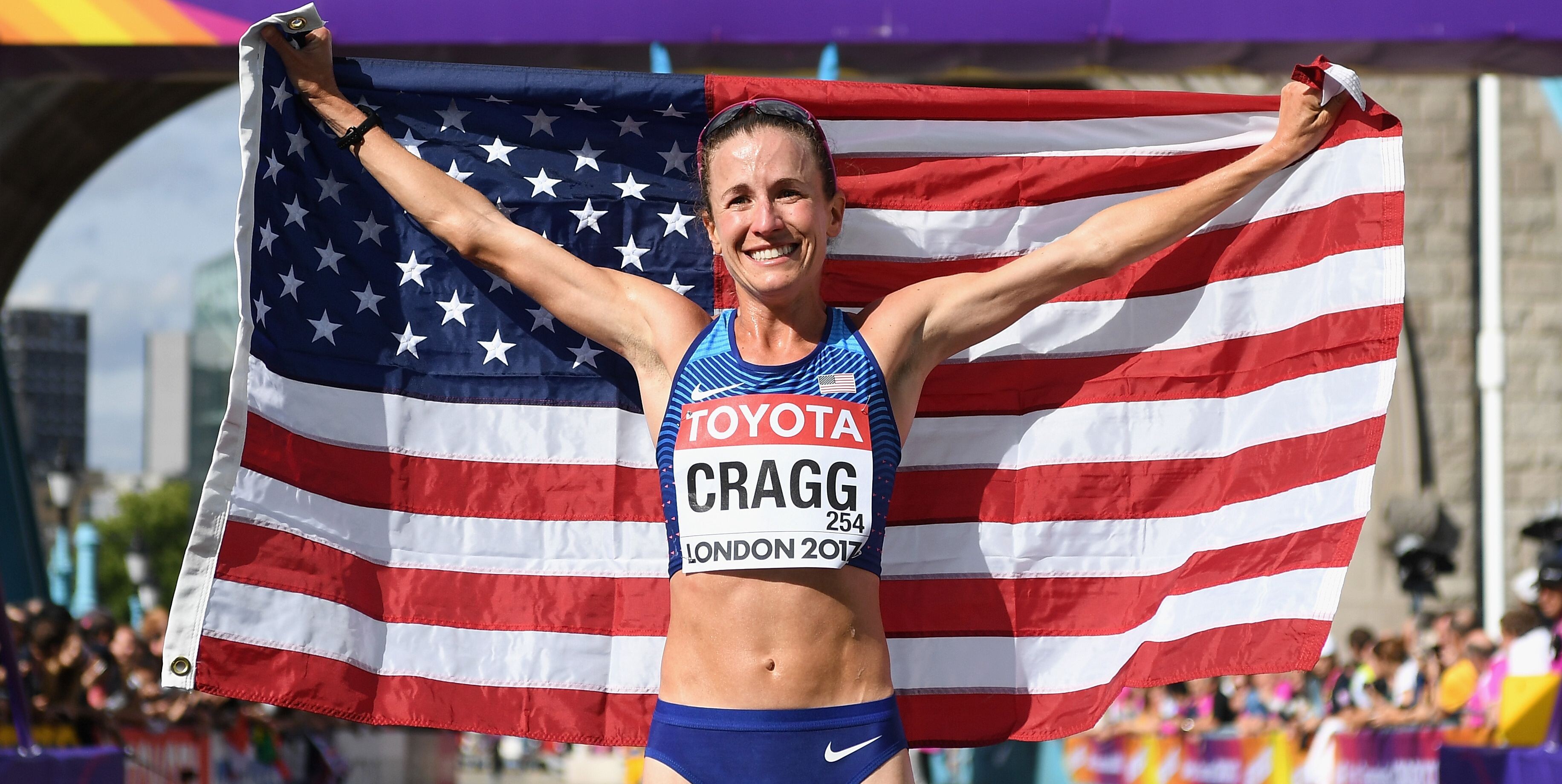 Amy Cragg, Running sensation, Inspiring athlete, Championship contender, 3670x1840 HD Desktop
