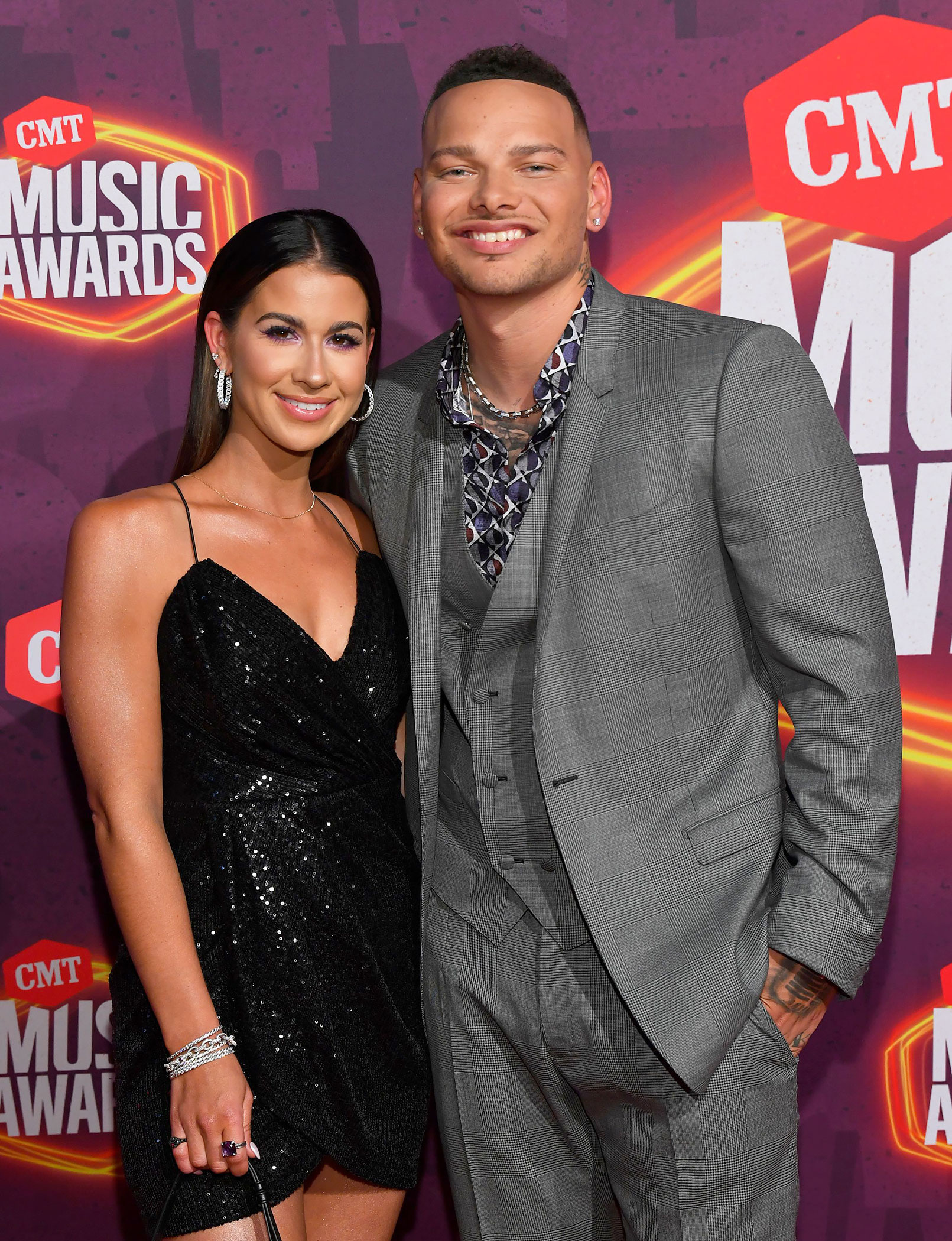 Kane Brown, CMT Music Awards, Hottest country couples, Red carpet glamour, 1620x2100 HD Phone