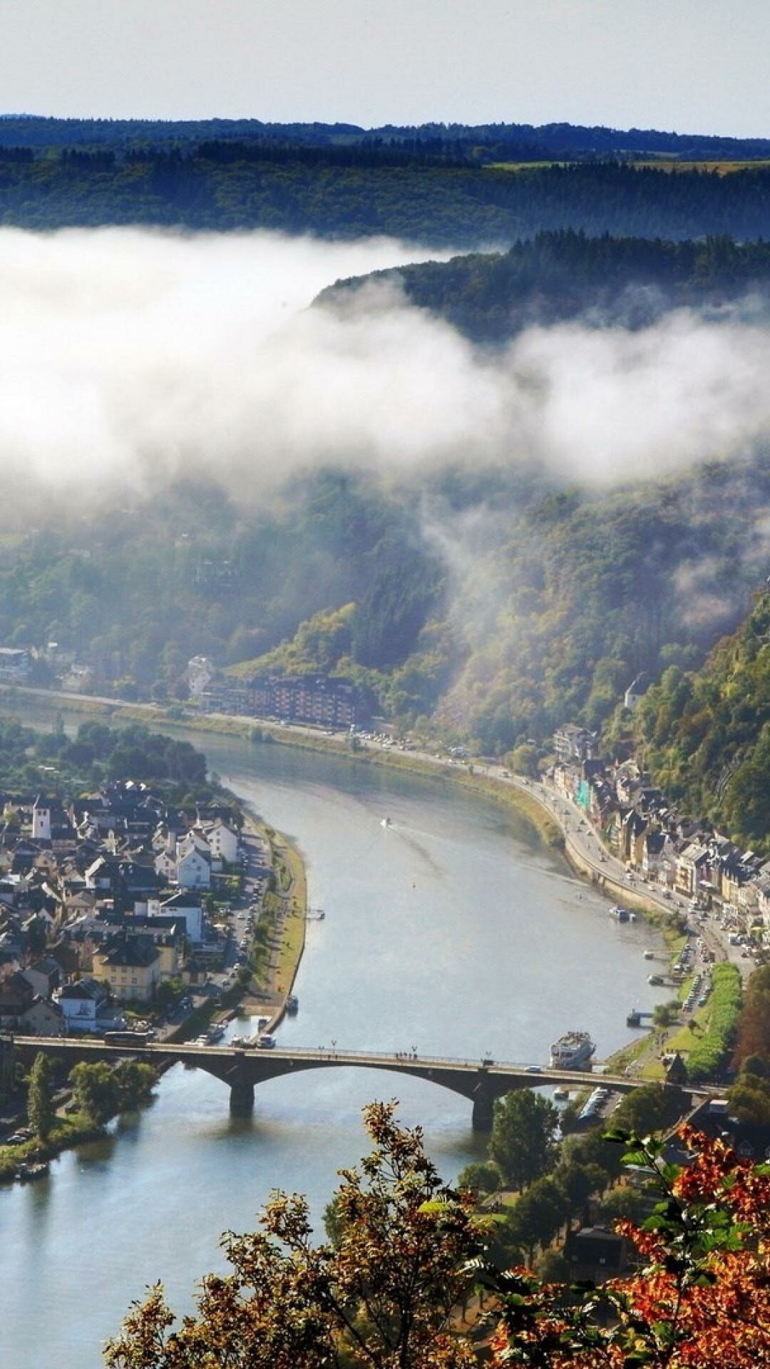 Germany: Cochem, The country's car brands are Volkswagen, Mercedes, Audi, and BMW. 1080x1920 Full HD Background.