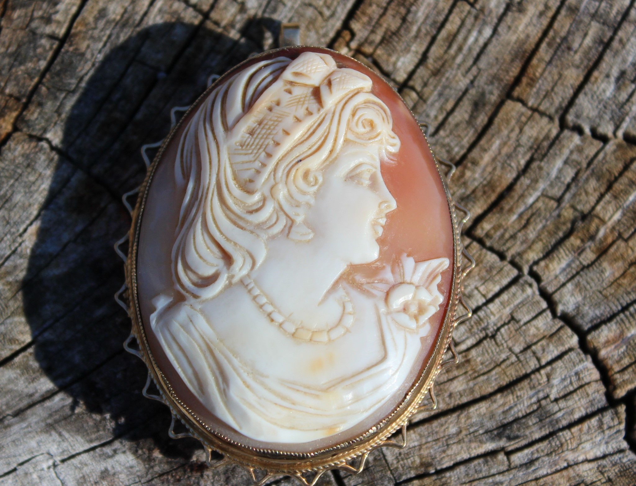 Cameo Brooch, Hand carved, 9ct gold, 2050x1570 HD Desktop