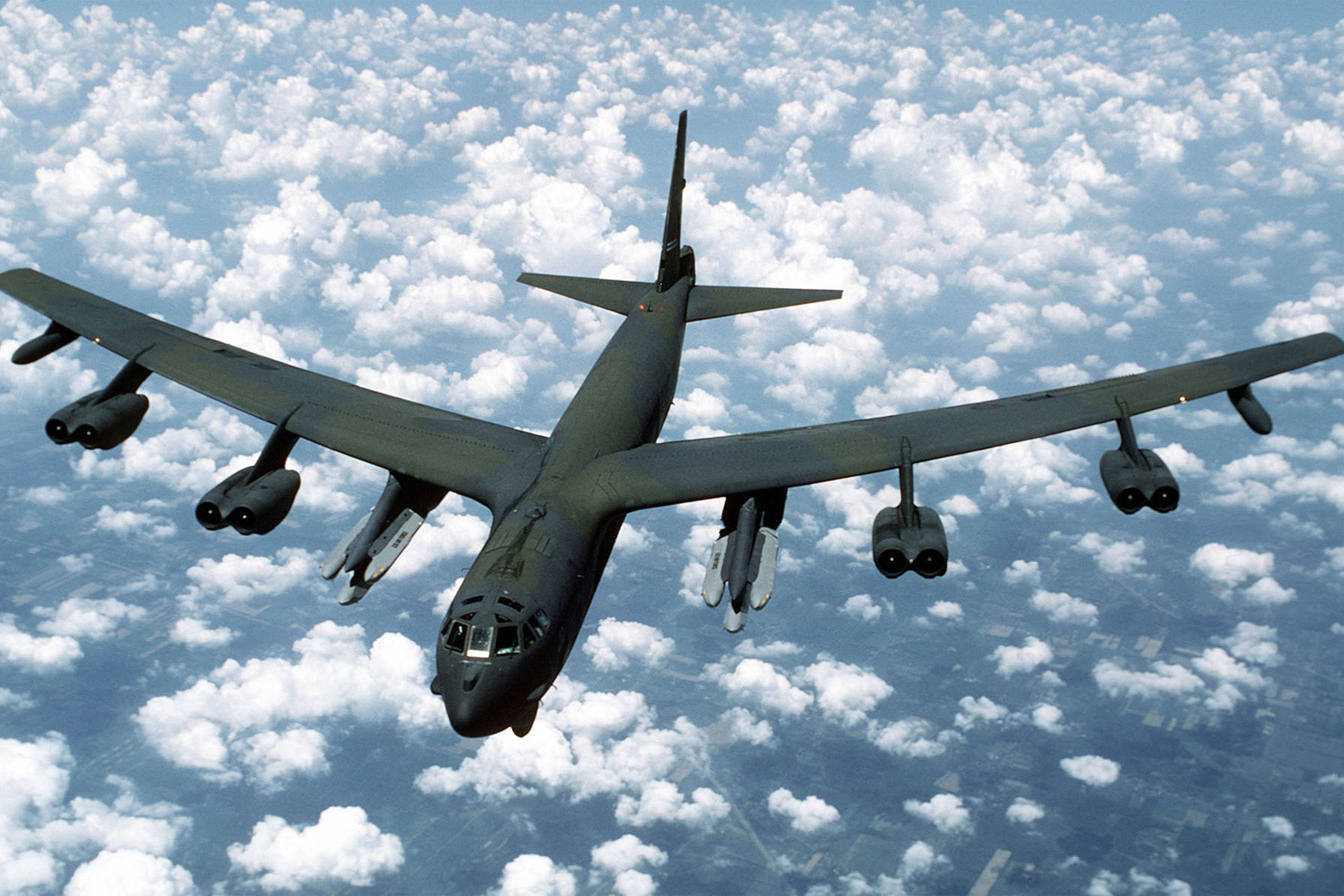 Boeing B-52, Nuclear-armed, High alert, USAF, 2690x1800 HD Desktop