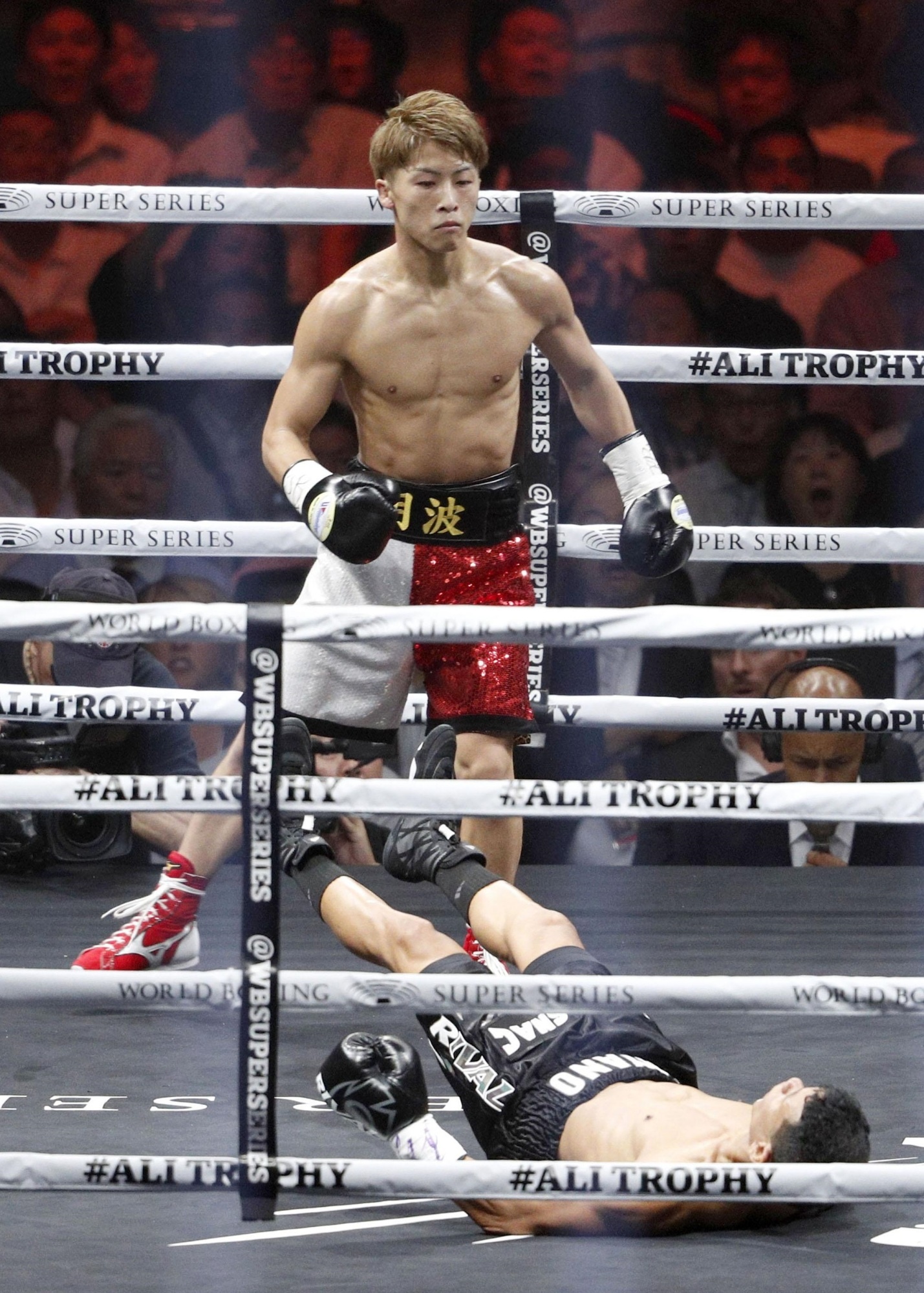 Naoya Inoue, Effortless first round knockout, Juan Carlos Payano, The Japan Times, 1430x2000 HD Phone