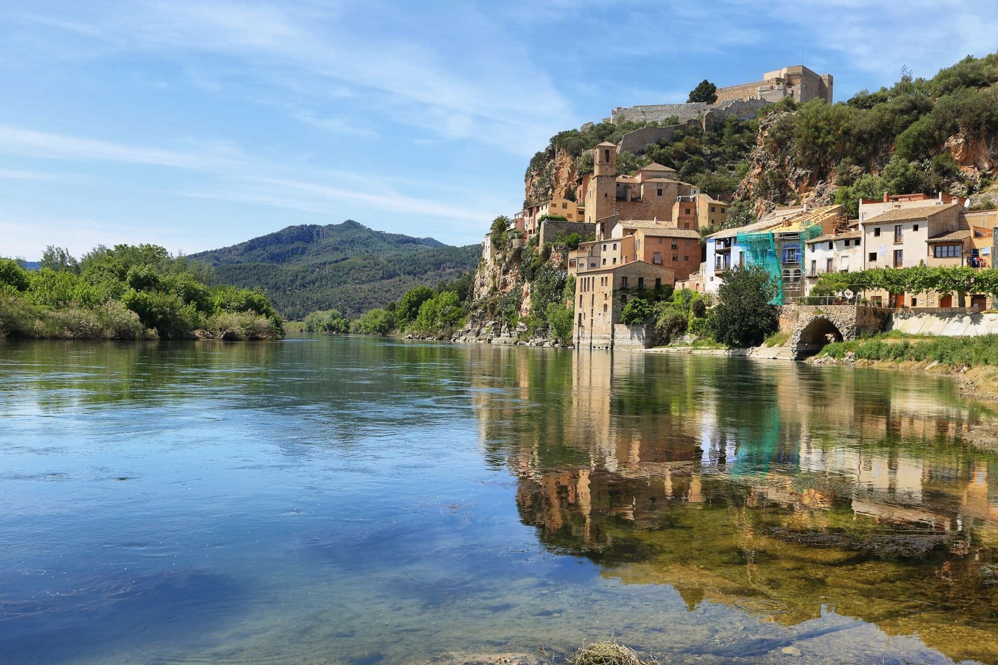 Ebro River, Spain, Holiday Rental, Accommodations, 2000x1340 HD Desktop