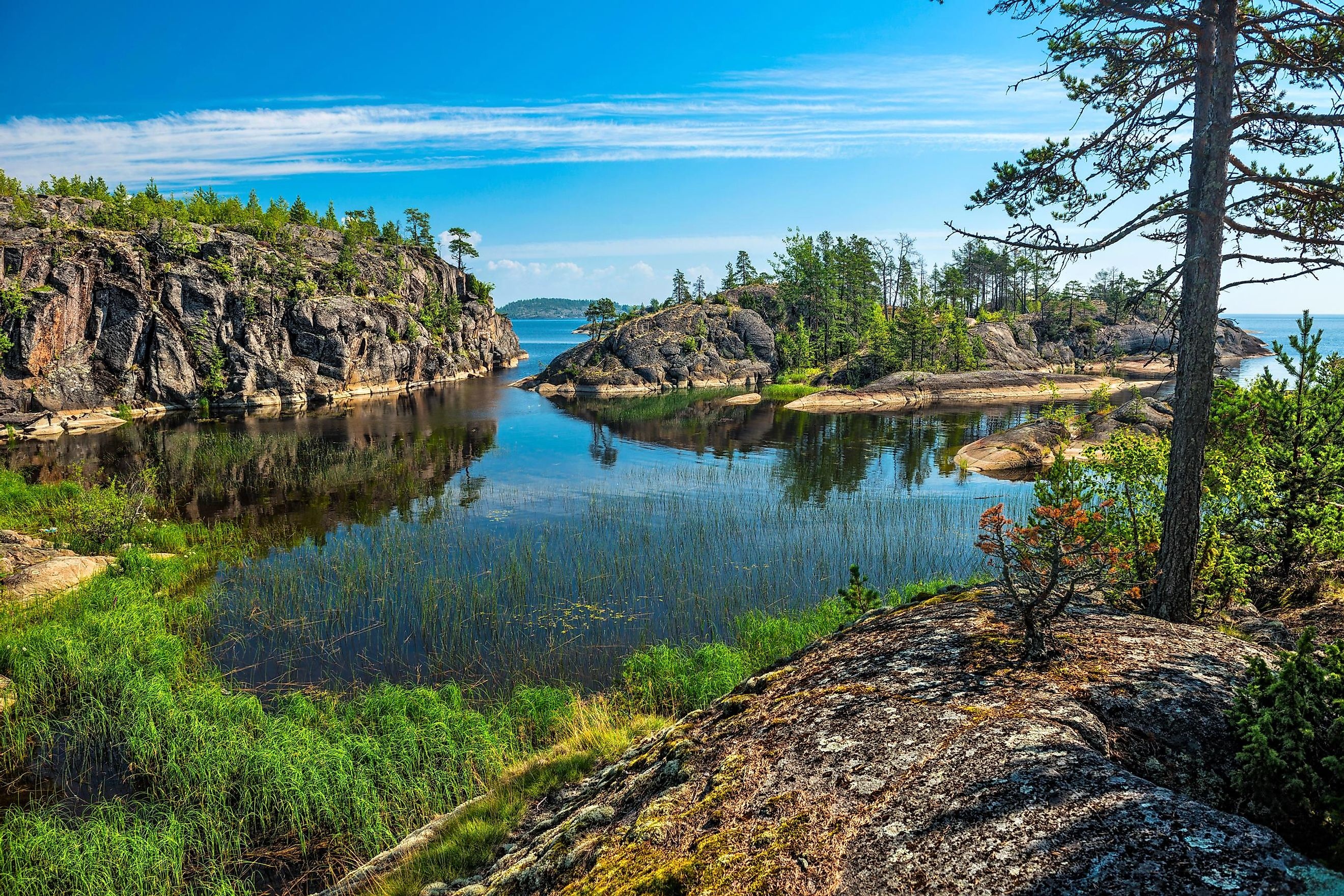 Ladoga Lake, Russian landmark, Largest lake, Travel destination, 2640x1770 HD Desktop