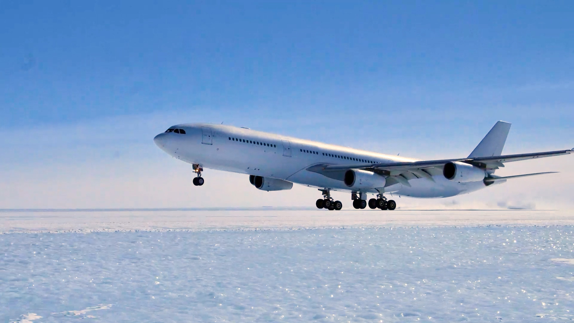 Airbus A340 plane lands on Antarctica for first time | CNN Travel 1920x1080