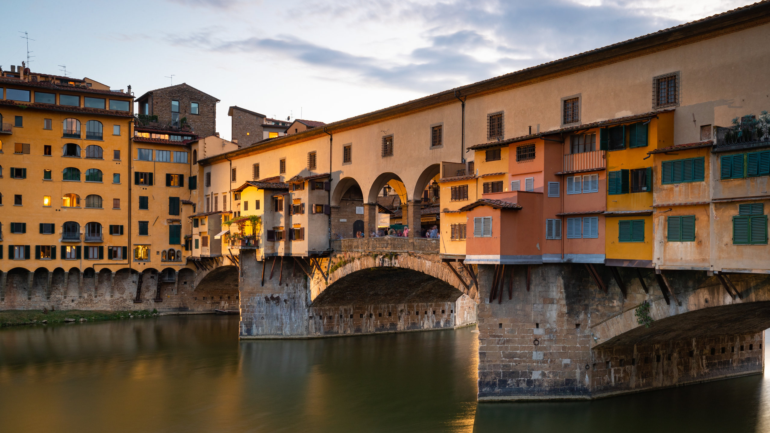 Ponte Vecchio, Holiday apartment, Florence, 2560x1440 HD Desktop