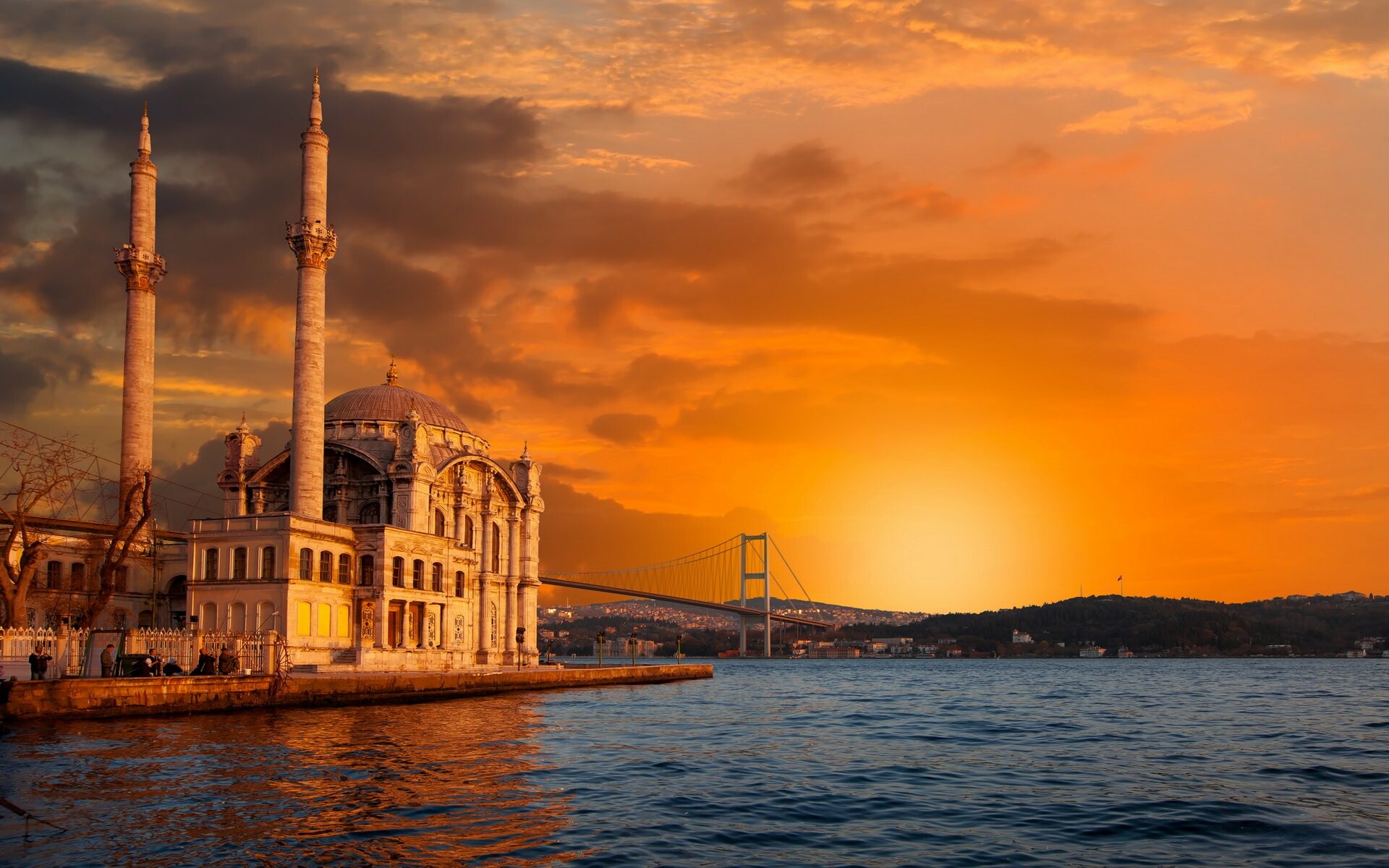 Turkey: Istanbul, A nation with cultural connections to ancient Greek, Persian, Roman, Byzantine, and Ottoman empires. 1920x1200 HD Wallpaper.
