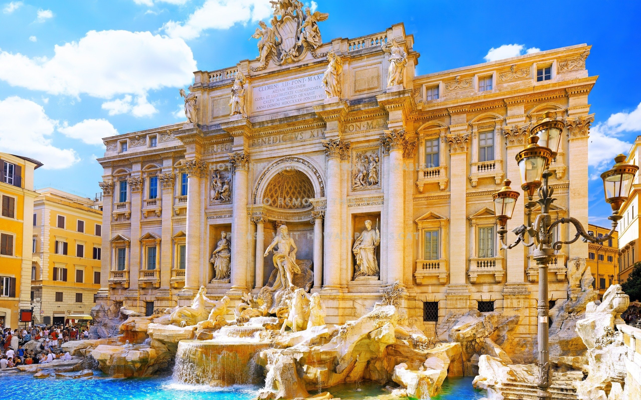 Rome: An 18th-century fountain in the Trevi district. 2560x1600 HD Background.