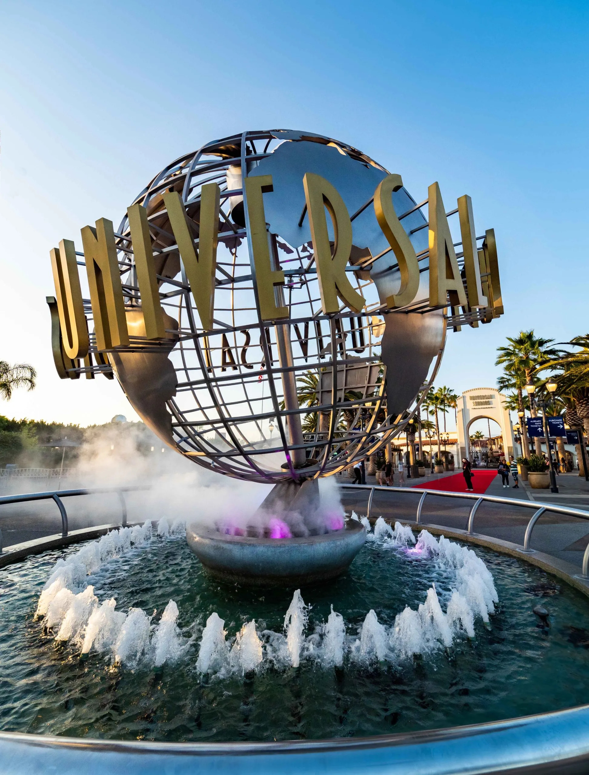 Universal Studios Hollywood, New attractions, Theme park updates, Family fun, 1950x2560 HD Phone