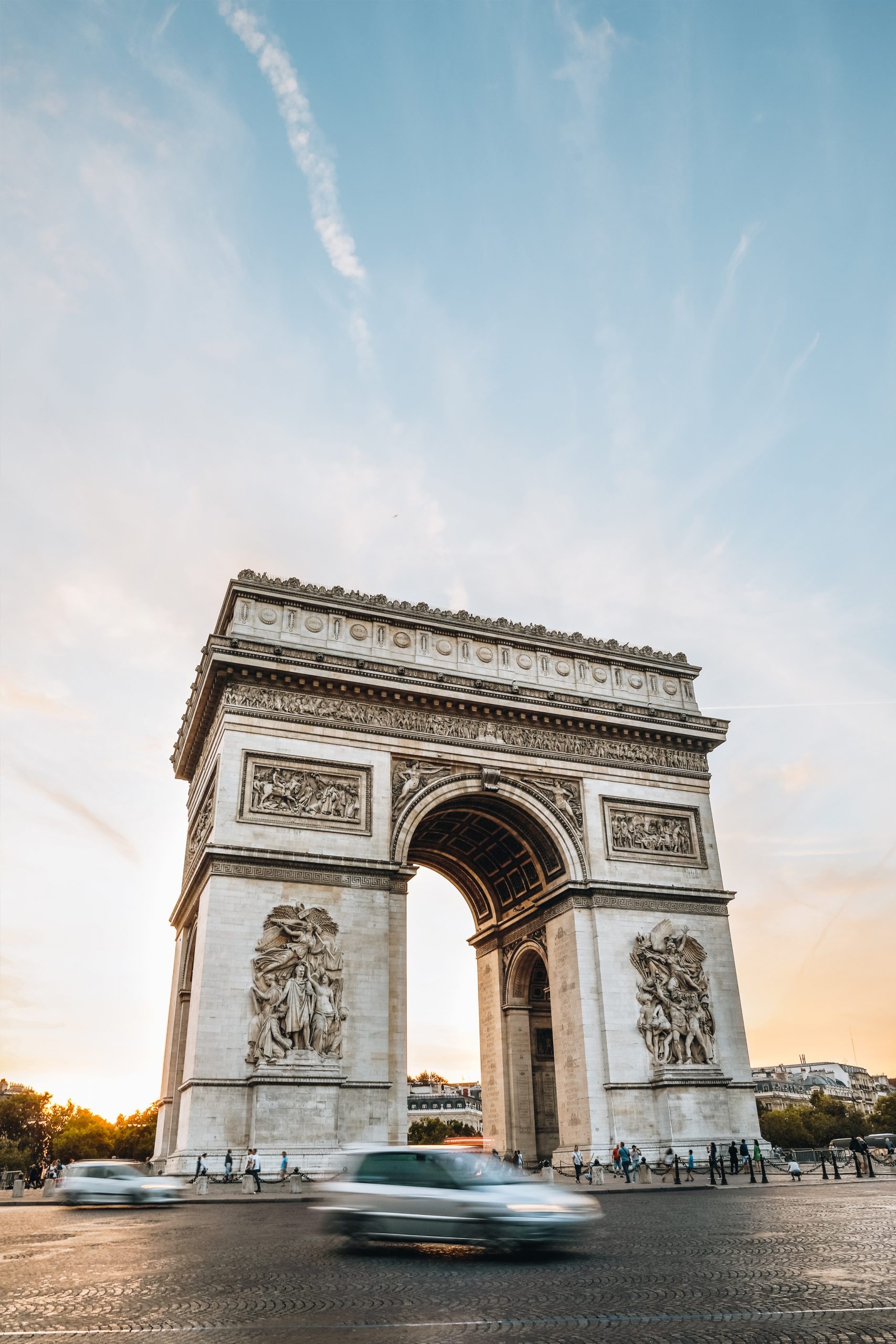 Arc de Triomphe, Home decor, Diary of tones, Stylish inspiration, 1710x2560 HD Phone