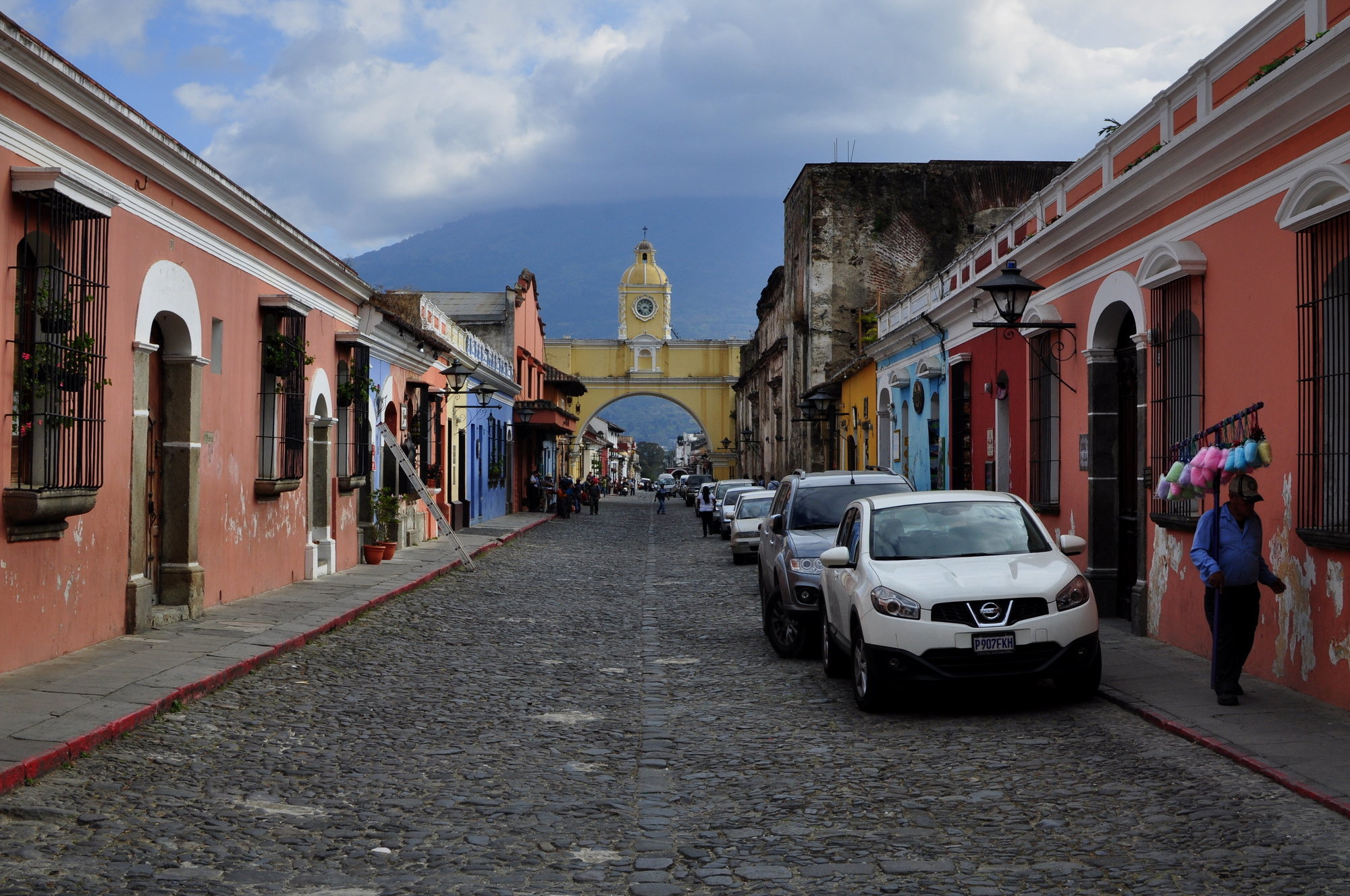 Guatemala City, Antigua, Colonial buildings, 2000x1330 HD Desktop