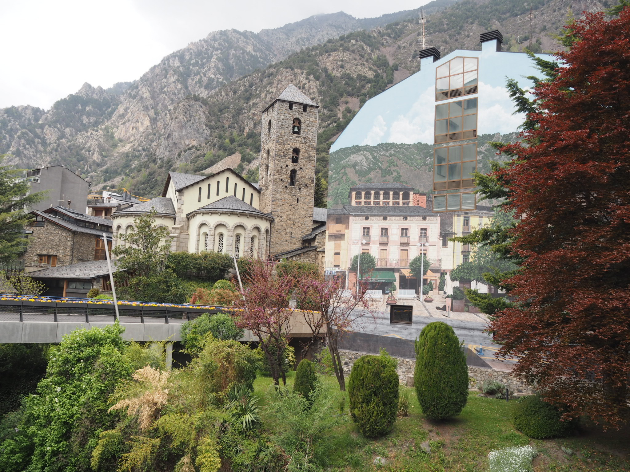 Andorra la Vella, Day trip attractions, Weekend escapes, Lili's world, 2050x1540 HD Desktop