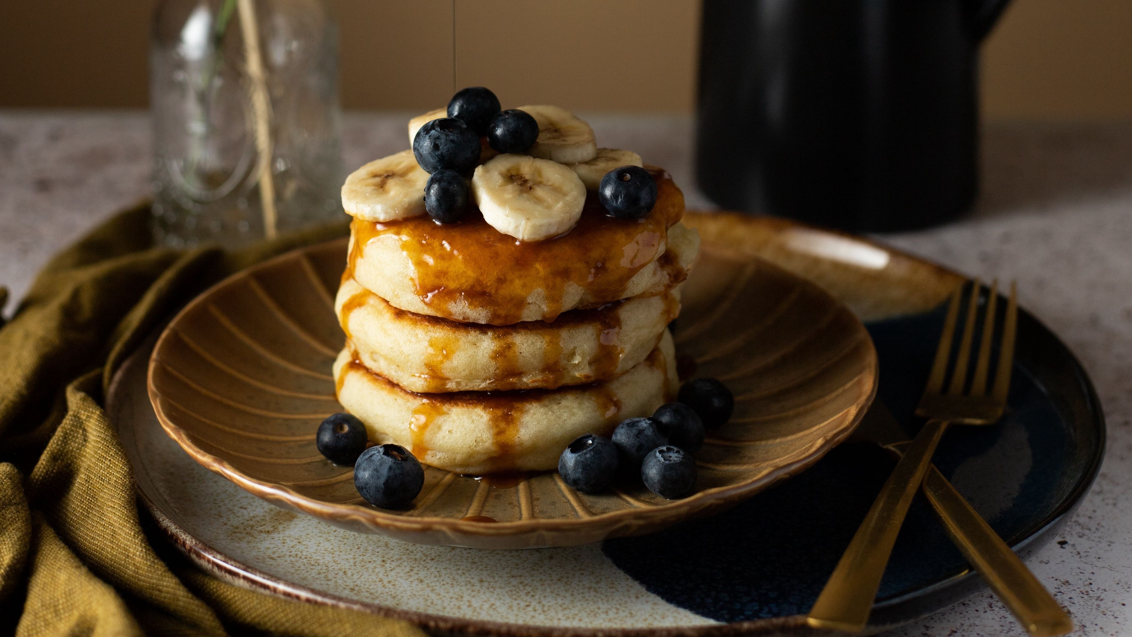 Pancake: Pastries, Berries, Fruits, Watering, Breakfast, Dessert. 3840x2160 4K Wallpaper.