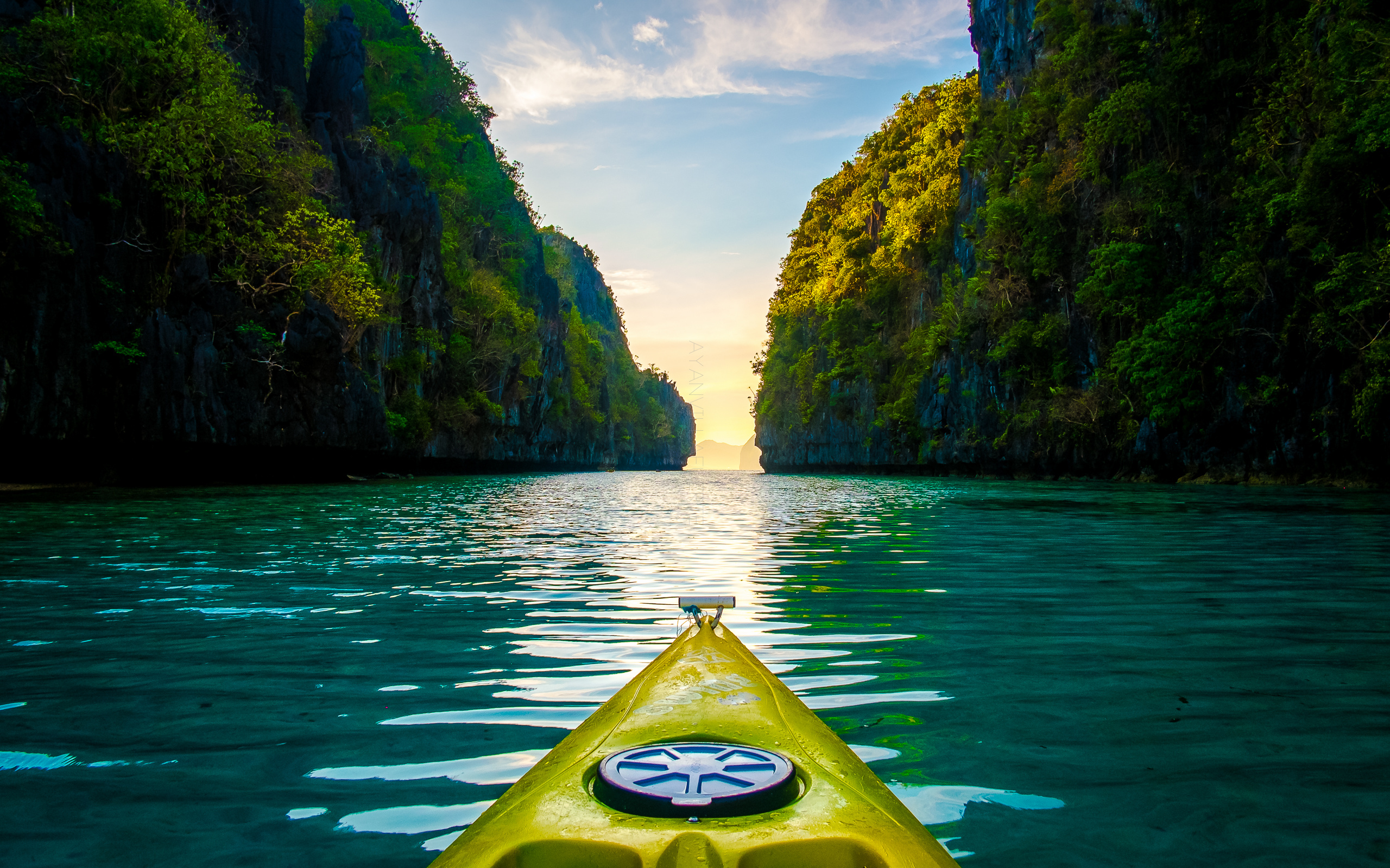 Island hopping in El Nido, Palawan travel, Island exploration, Unspoiled beauty, 2560x1600 HD Desktop