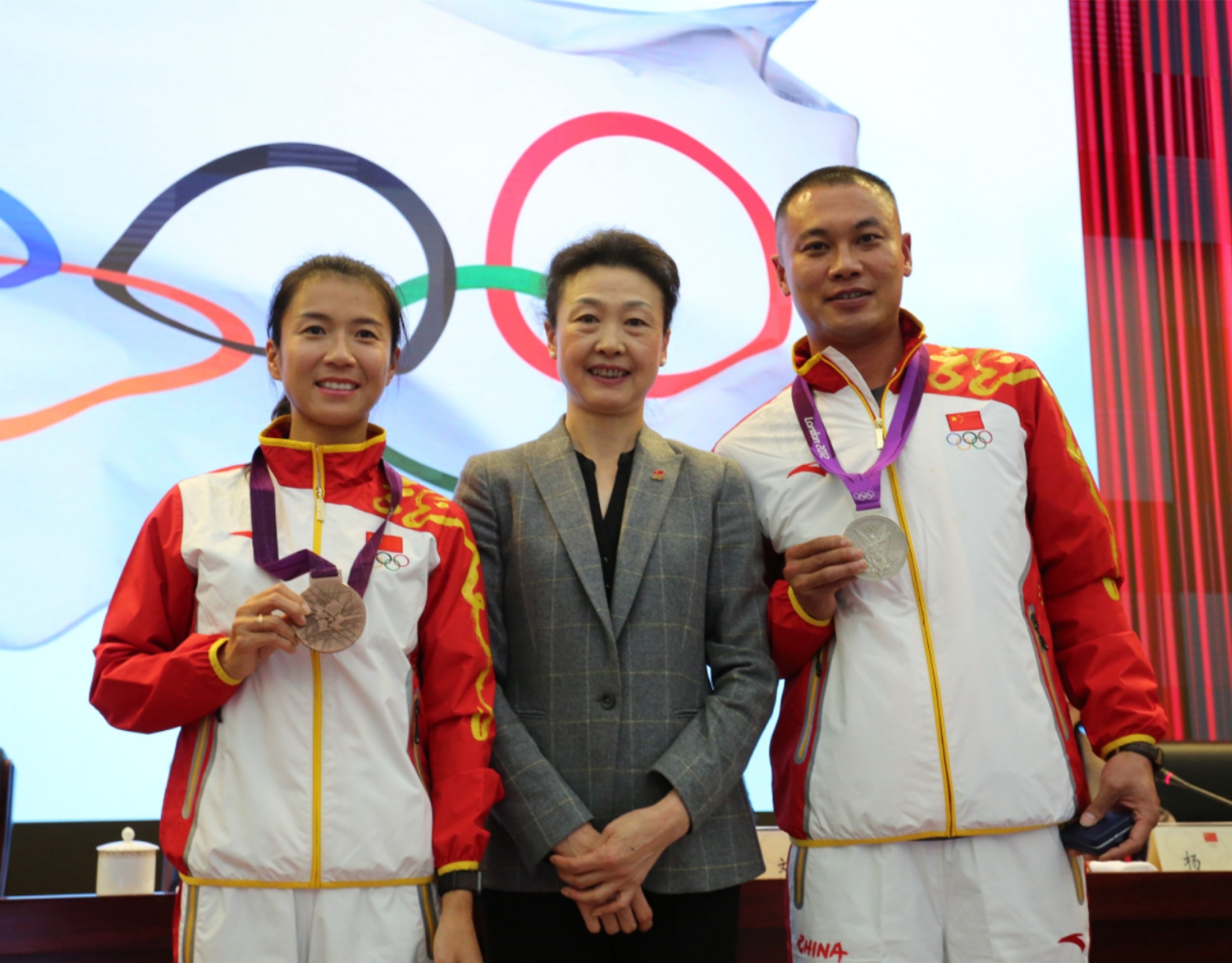 Liu Hong, Late honor, London Olympic medals, Teller report, 2130x1670 HD Desktop
