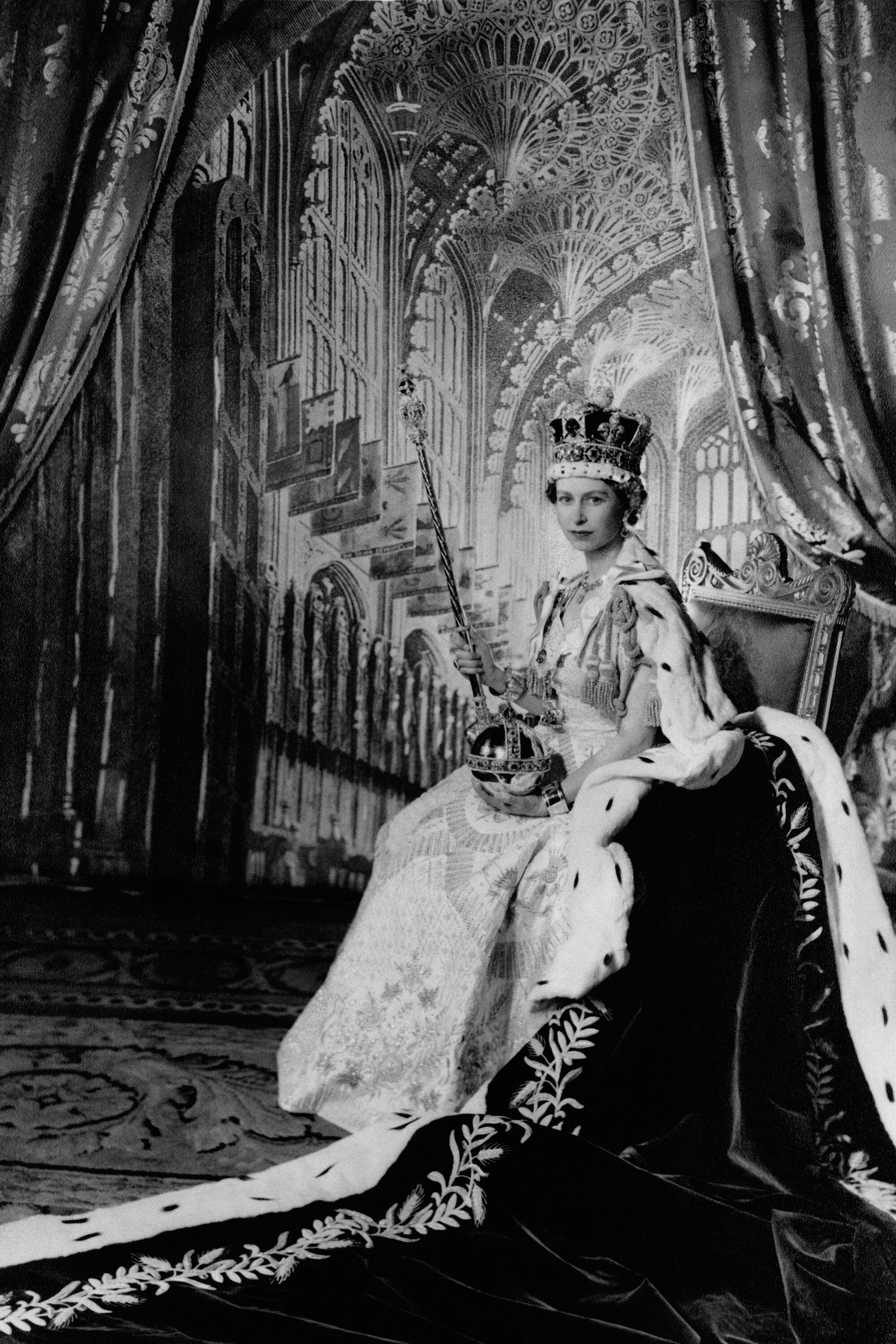 Queen Elizabeth II, Historical Photos, Iconic Queen, British Monarchy, 2000x3000 HD Phone