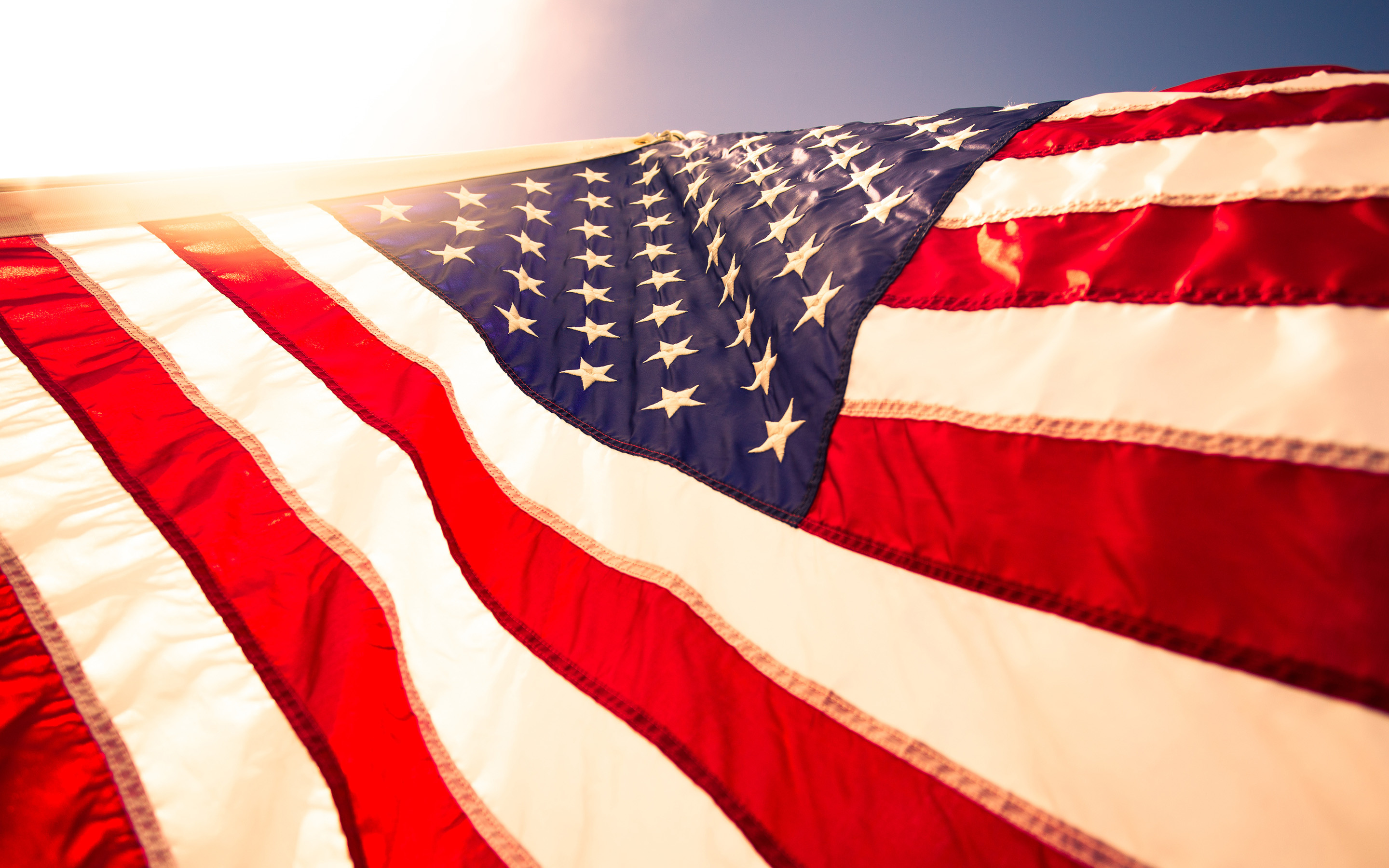 American Flag, Blue sky, National symbols, USA, North American countries, 2880x1800 HD Desktop