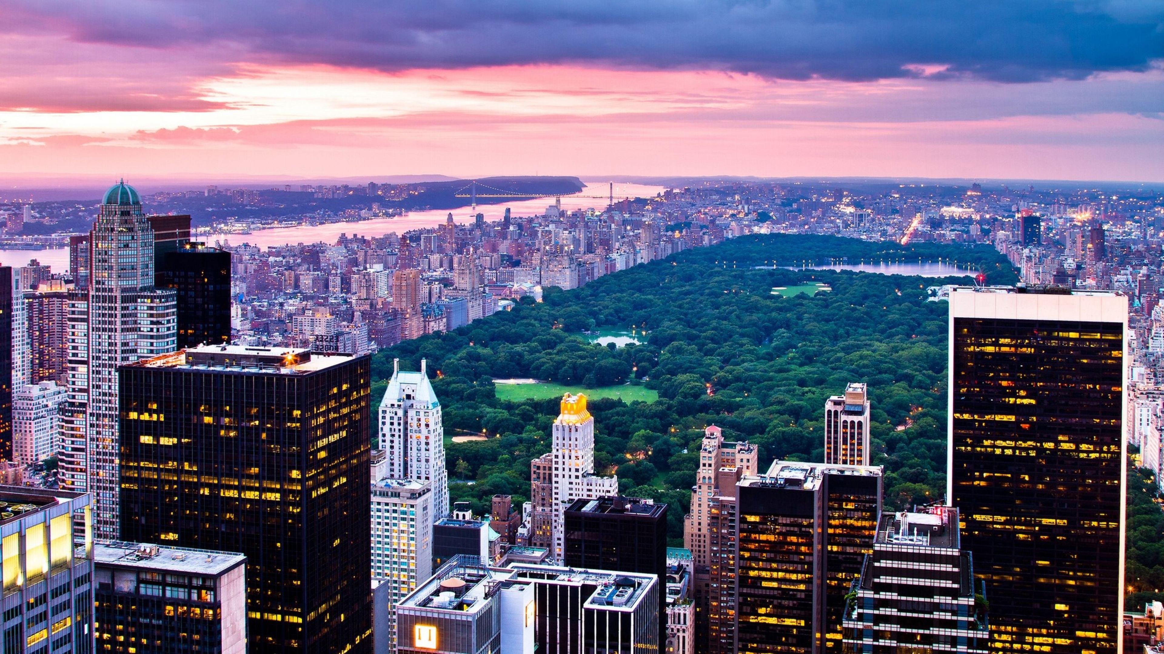 New York: Central Park, Located between the Upper West and Upper East Sides of Manhattan. 3840x2160 4K Wallpaper.