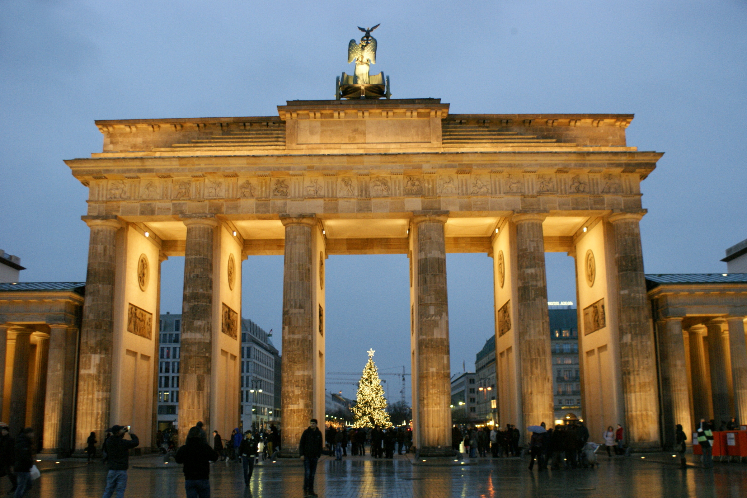 Fotografie des Brandenburger Tors, Berlin, 2400x1600 HD Desktop