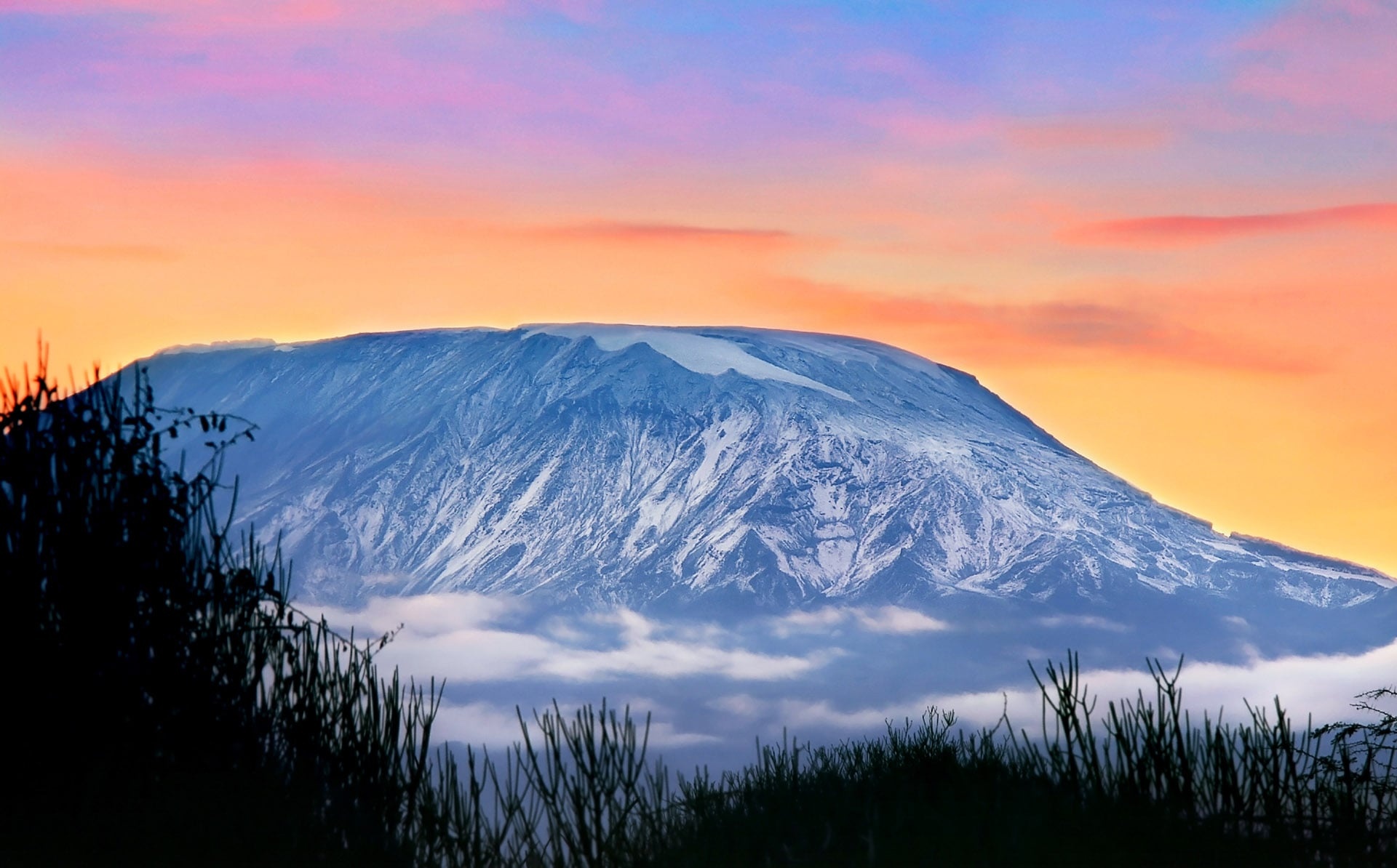 Mount Kilimanjaro, Evening beauty, Tanzania's gem, Stunning picture, 1920x1200 HD Desktop