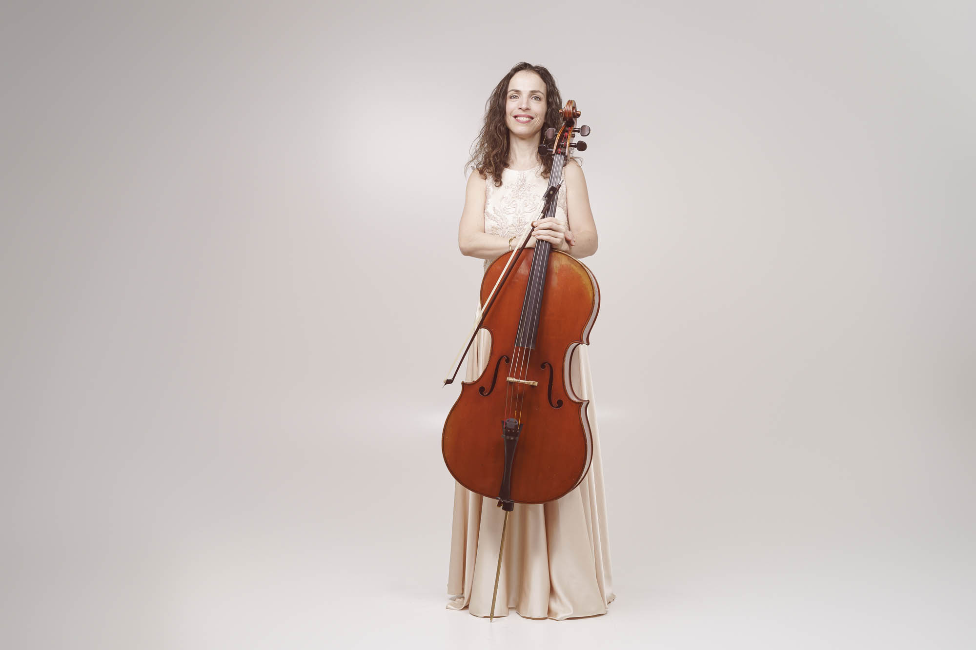 Violoncello: Tatjana Uhde, German Performer With Her French Cello That Was Made By Bernardel Pere In 1852. 2000x1340 HD Background.