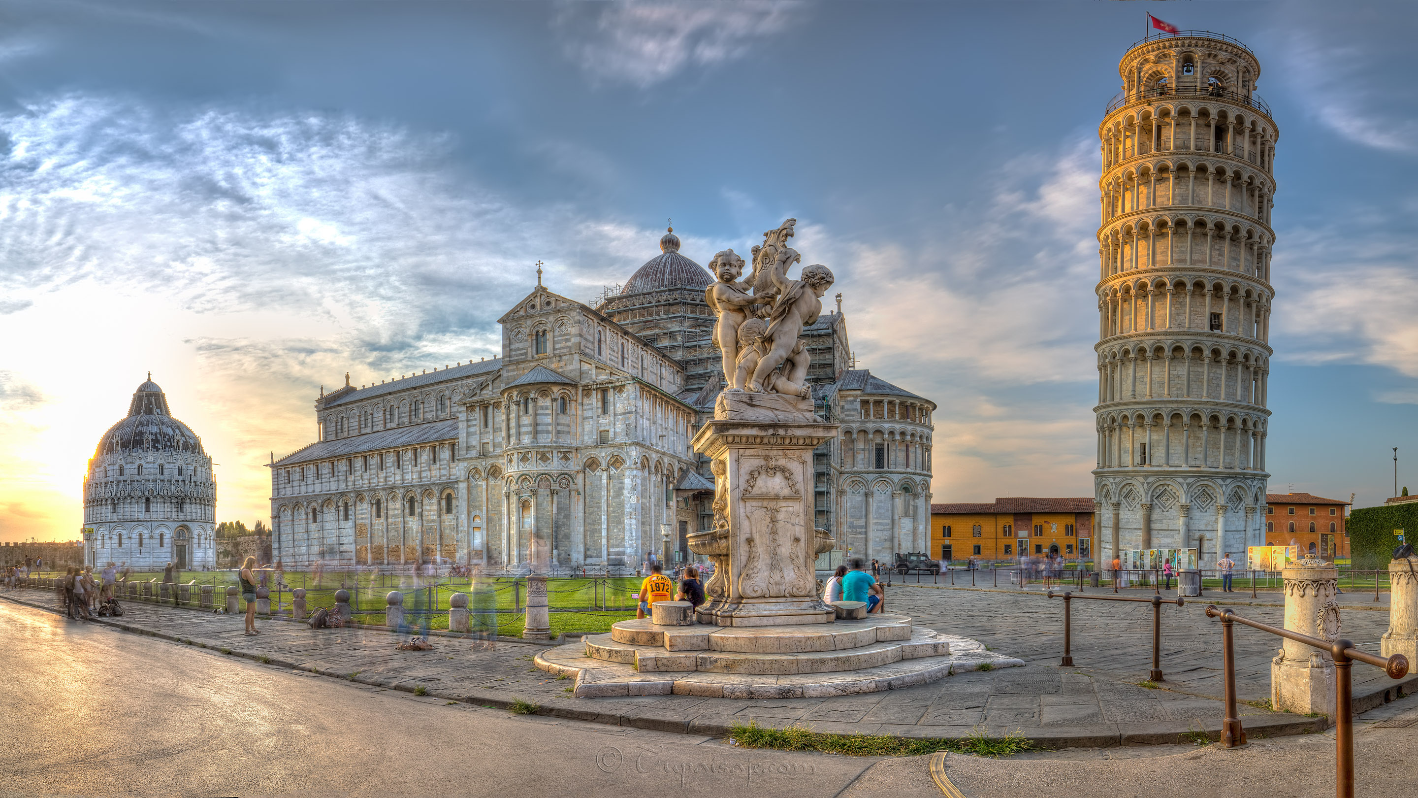 Lucca & Pisa, Best cities, Tuscany tour, 2880x1620 HD Desktop