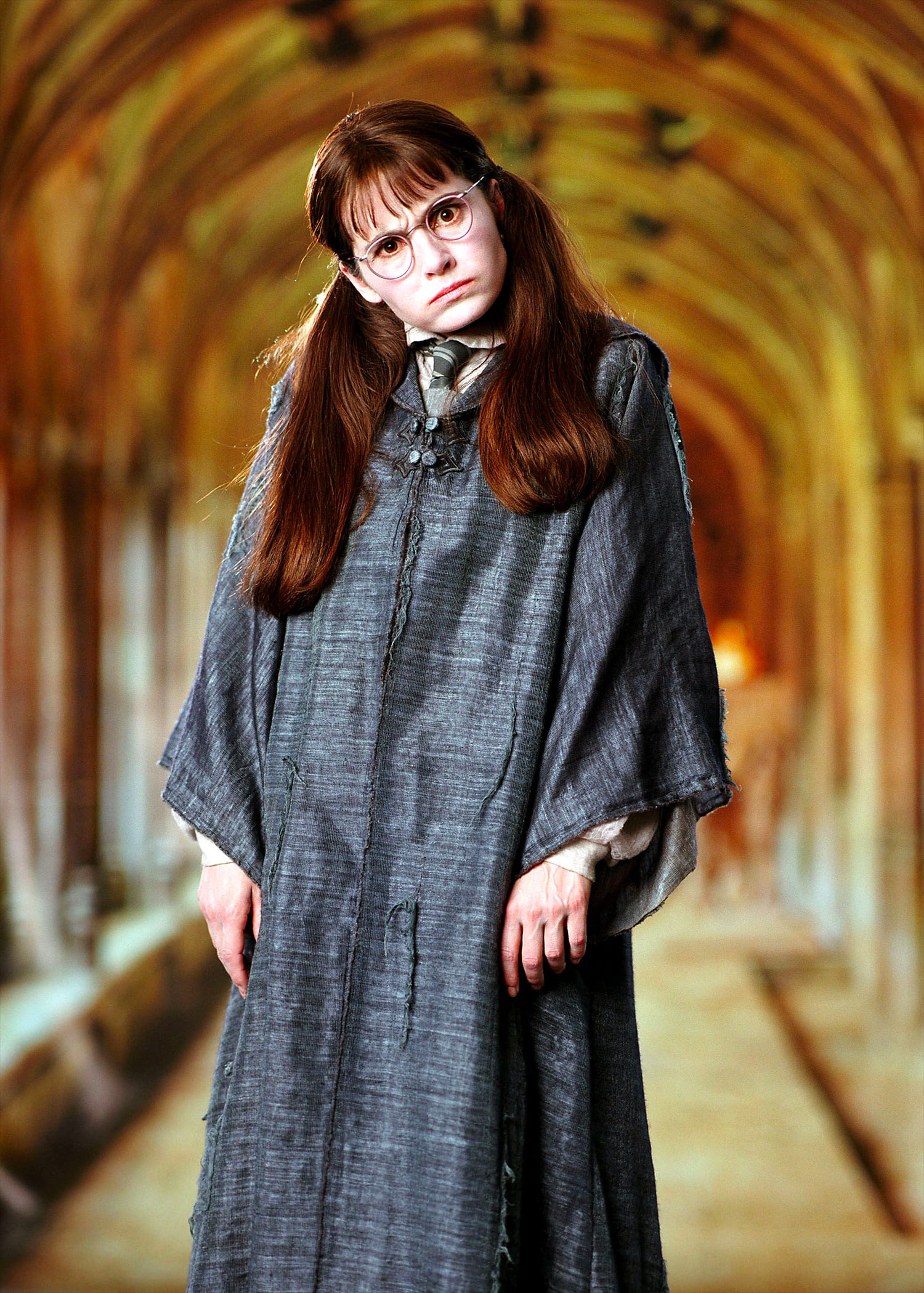 Moaning Myrtle portrait, Ghostly presence, Hogwarts bathroom, Eerie atmosphere, 1500x2100 HD Handy