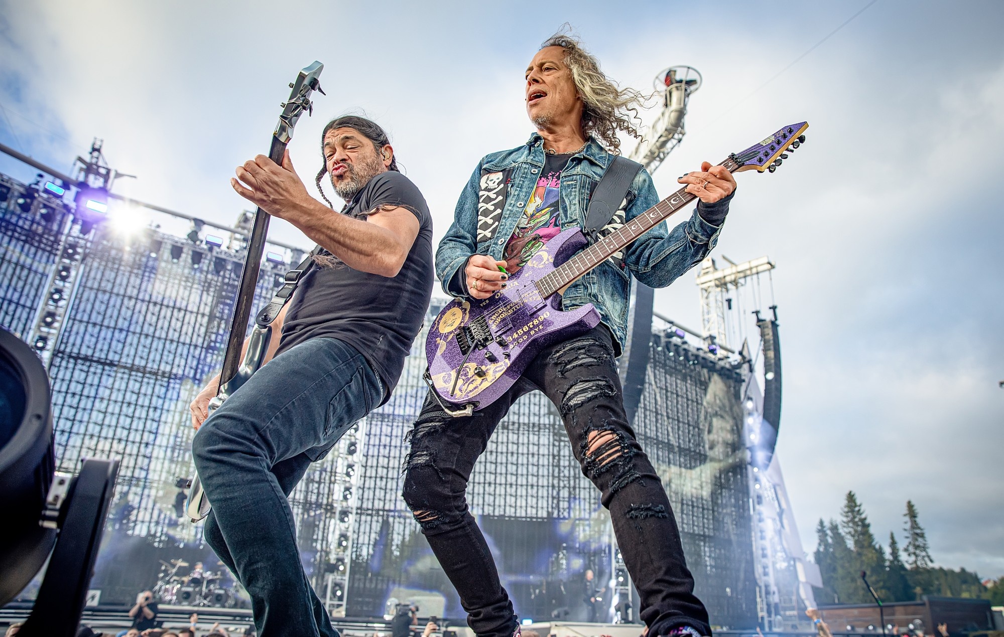 Kirk Hammett and Rob Trujillo, Iconic performance, Edgar Winter's Frankenstein, Guitar legends unite, 2000x1270 HD Desktop