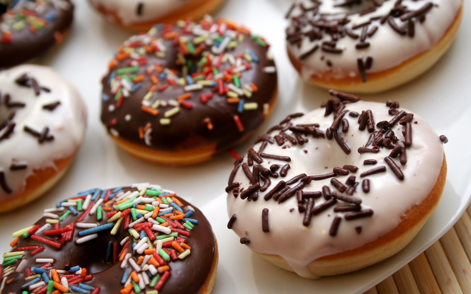 Donut: Contains a high level of fat and carbohydrate. 1920x1200 HD Wallpaper.