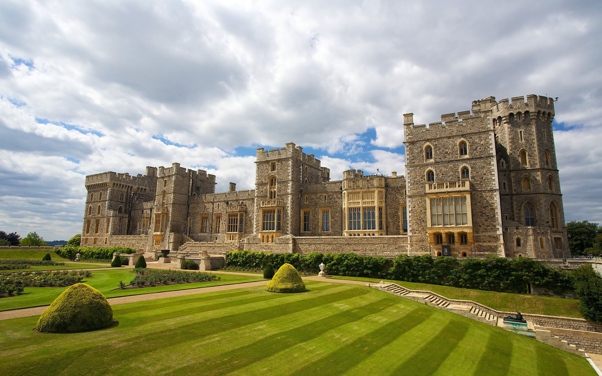 Windsor Castle backgrounds, Castle wallpapers, Historical fortress, Stunning images, 2560x1600 HD Desktop