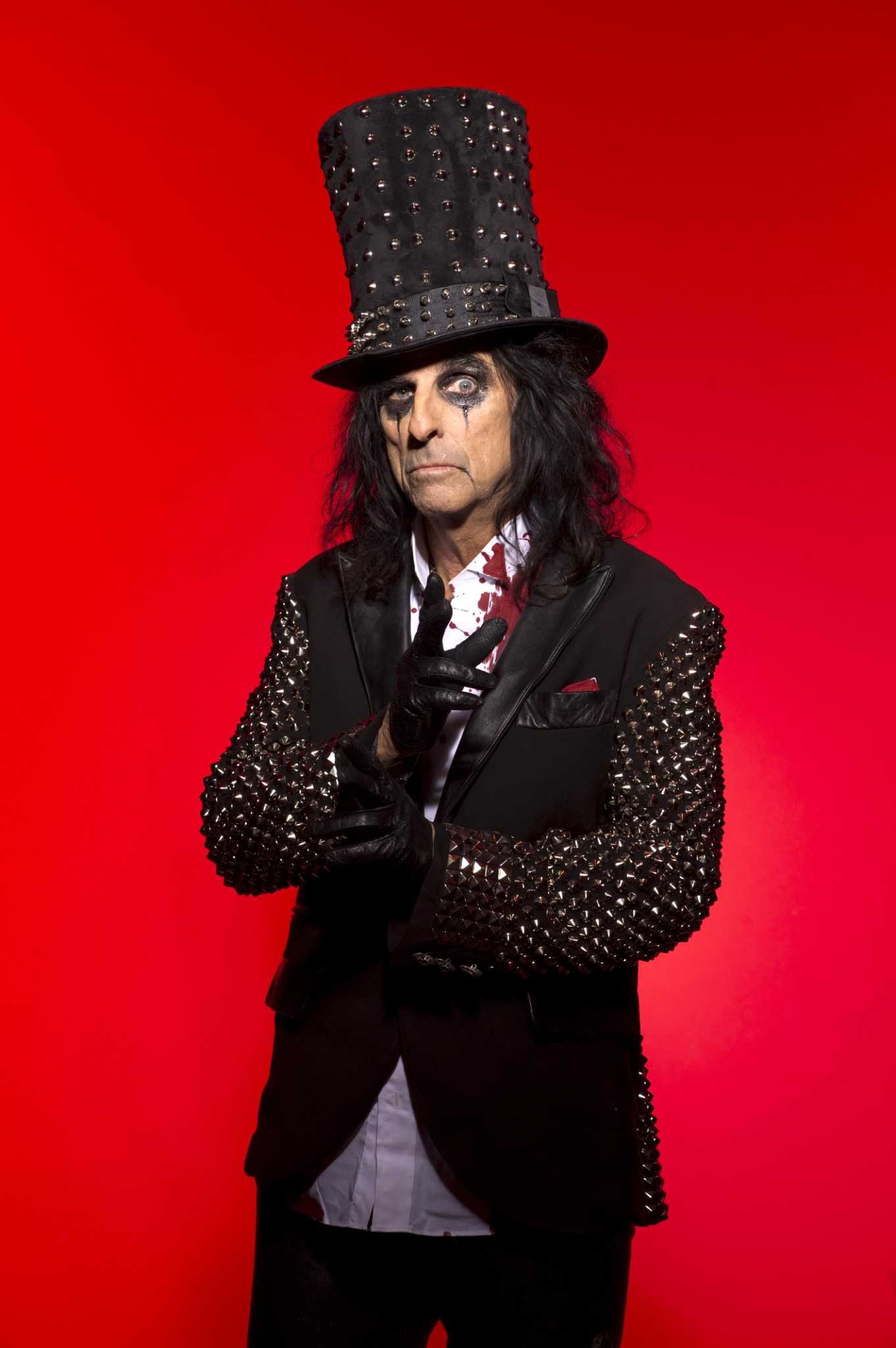 Alice Cooper, Independence Day concert, Groucho friendship, Exciting live performance, 1370x2050 HD Handy