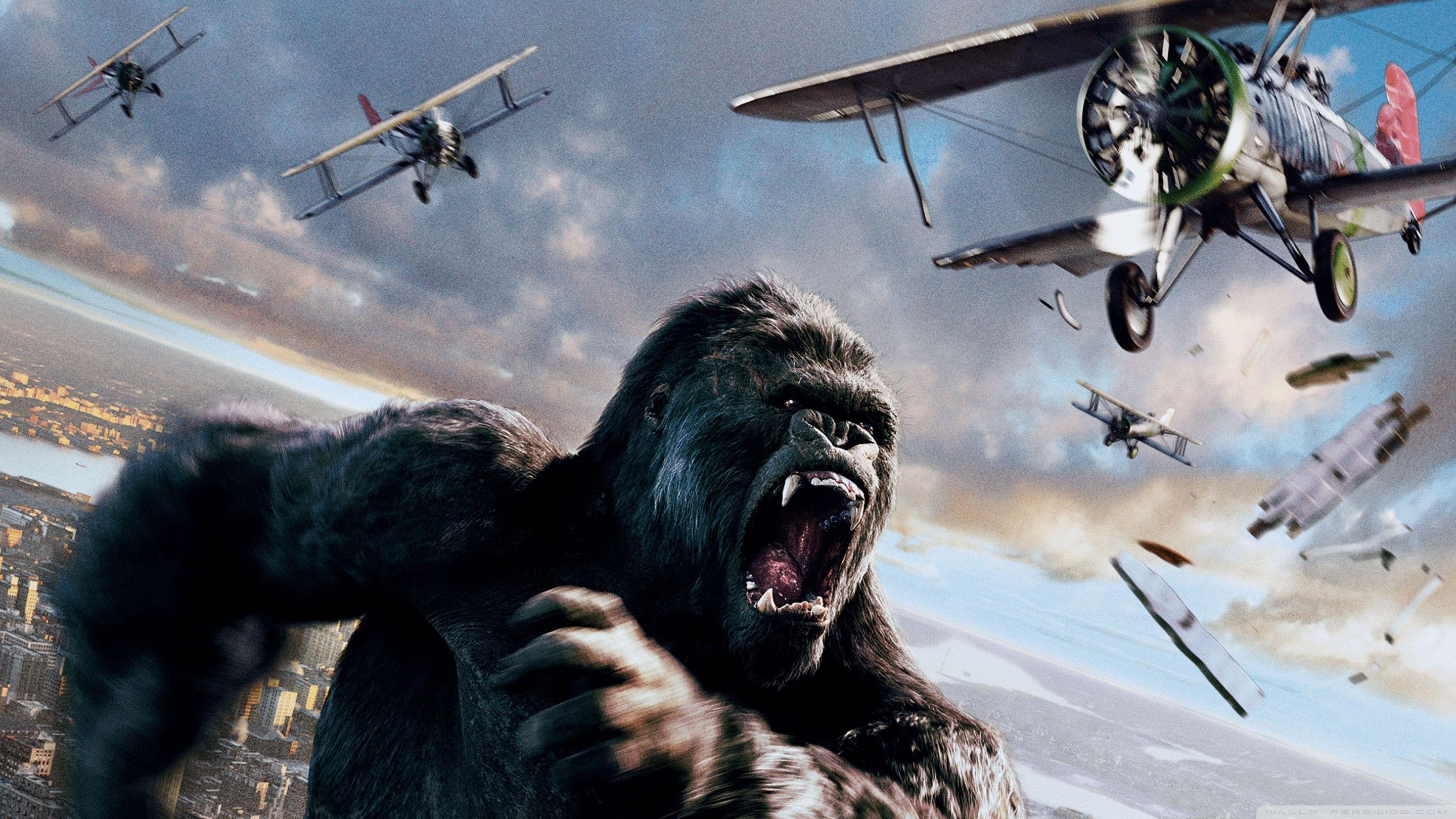 King Kong: A 2005 epic adventure monster film co-written, produced, and directed by Peter Jackson. 2880x1620 HD Wallpaper.