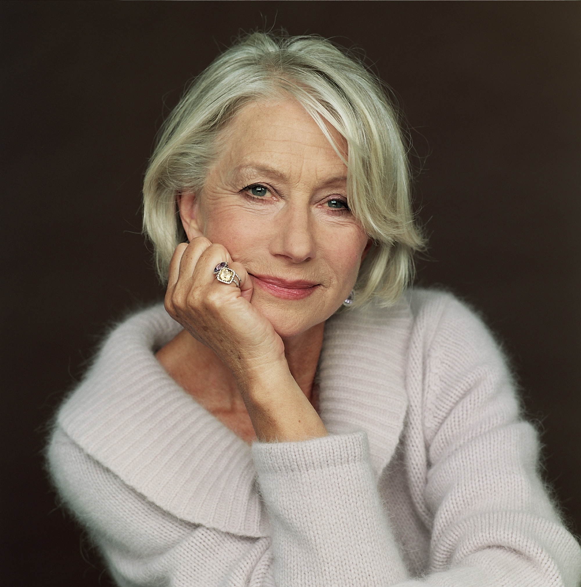 The Queen (Helen Mirren): The Oscar-Winning Actress, Roles In Several Action Films Such As Red (2010) And Its Sequel Red 2 (2013). 2000x2020 HD Wallpaper.